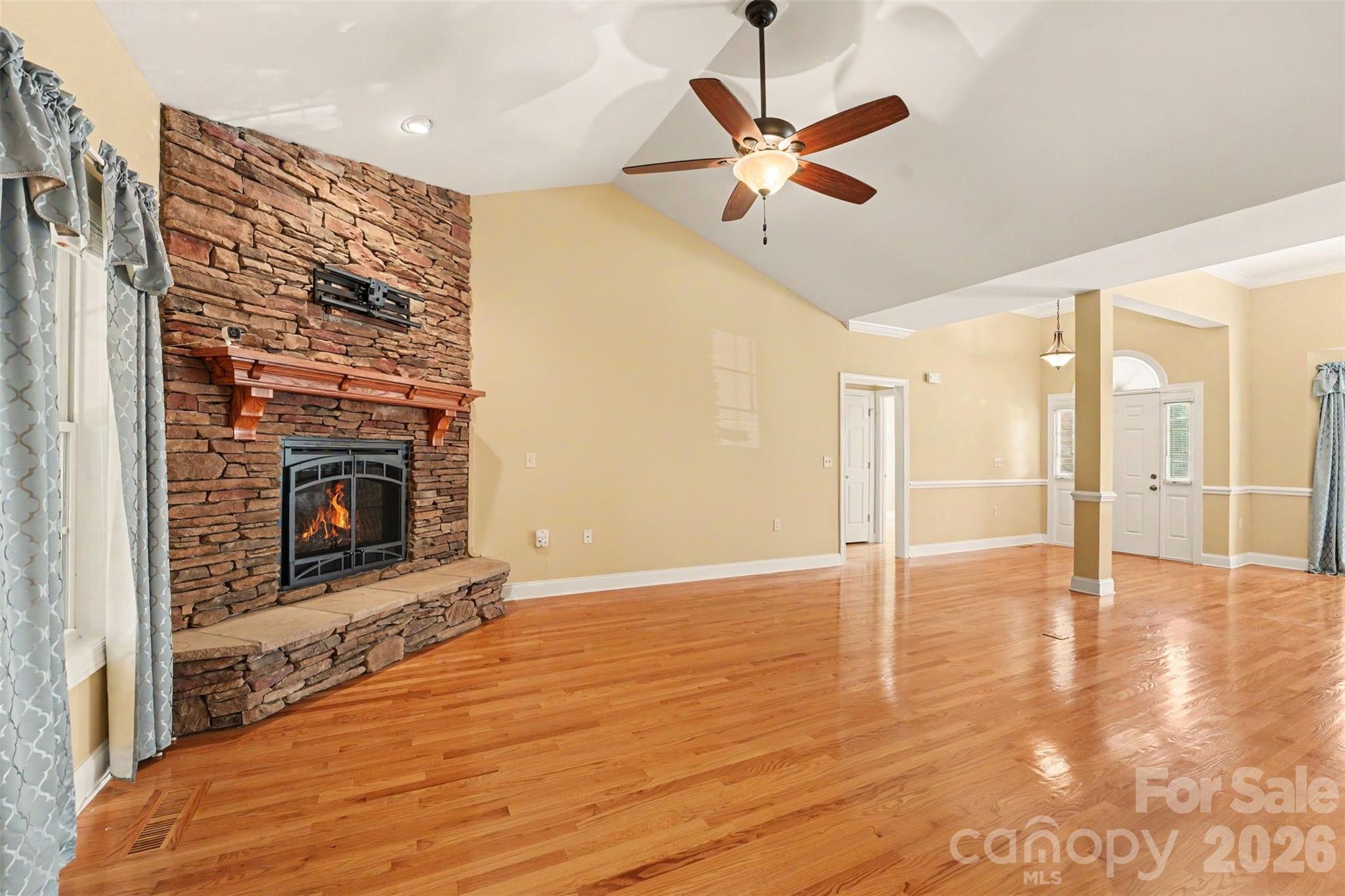 3563 Wandering Lane NE #33 — Hickory