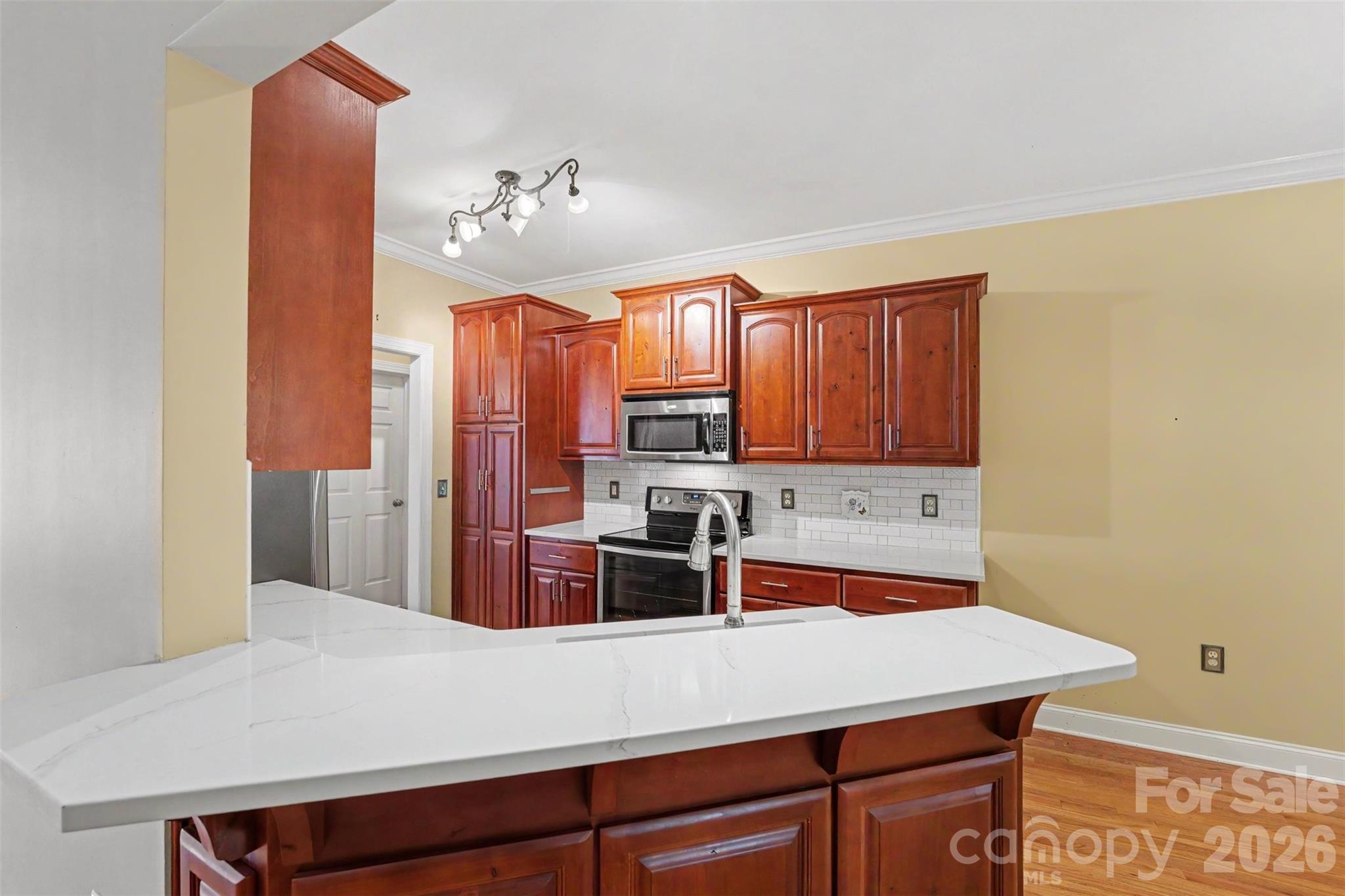 3563 Wandering Lane NE #33 — Hickory
