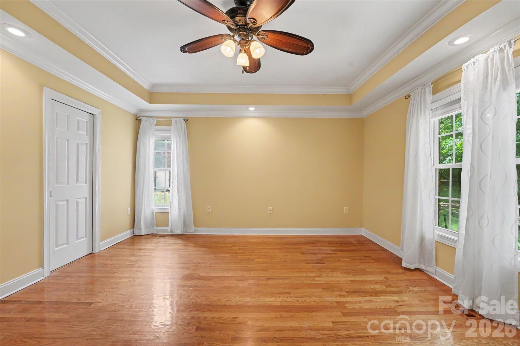 3563 Wandering Lane NE #33 — Hickory
