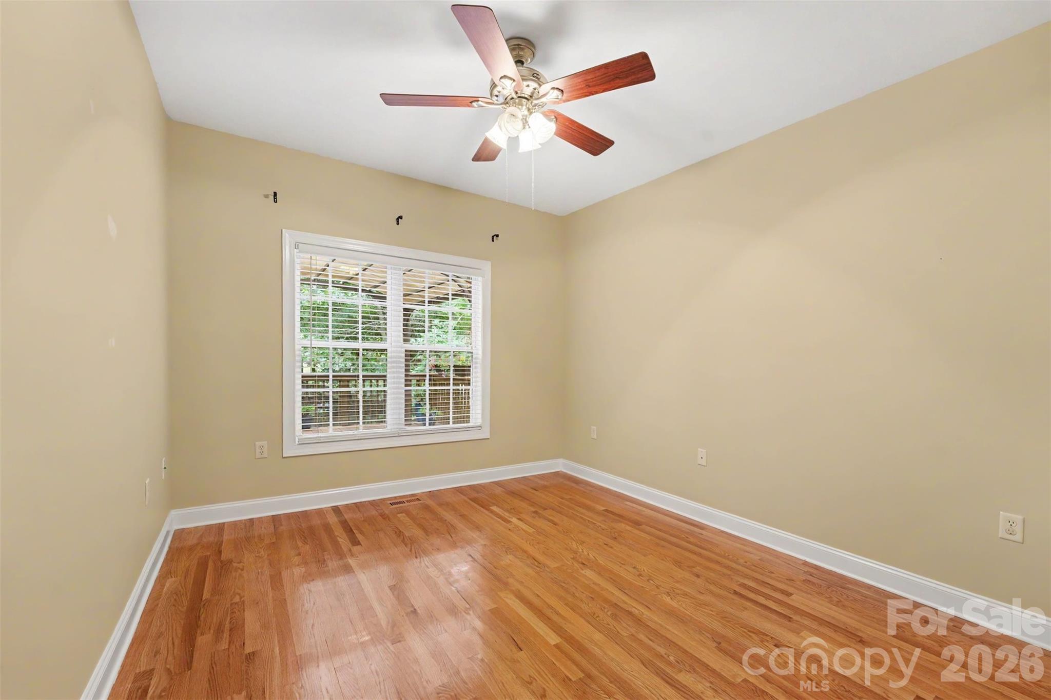 3563 Wandering Lane NE #33 — Hickory
