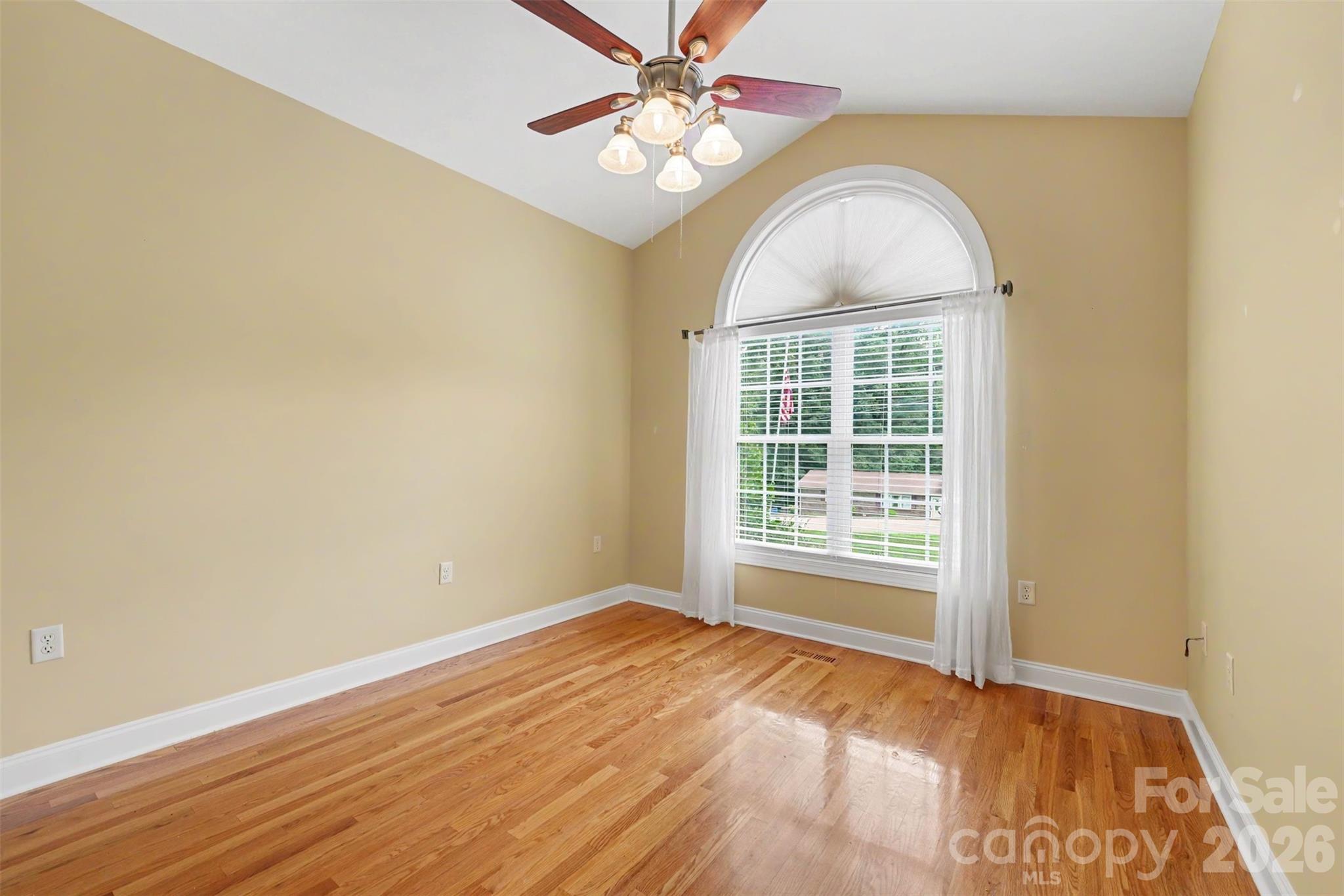 3563 Wandering Lane NE #33 — Hickory