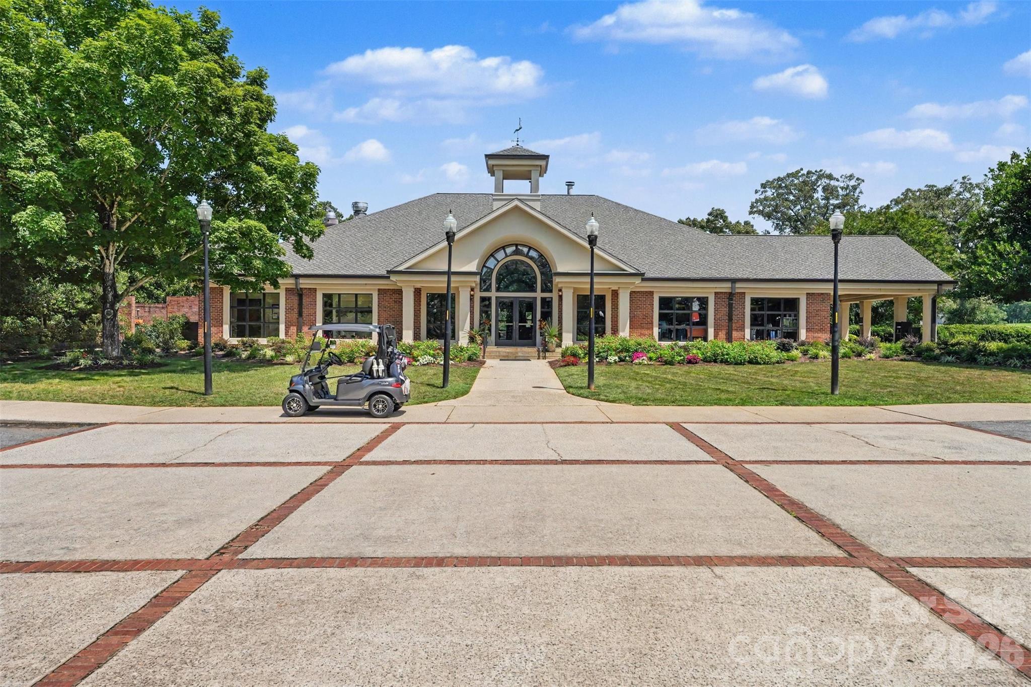 3563 Wandering Lane NE #33 — Hickory