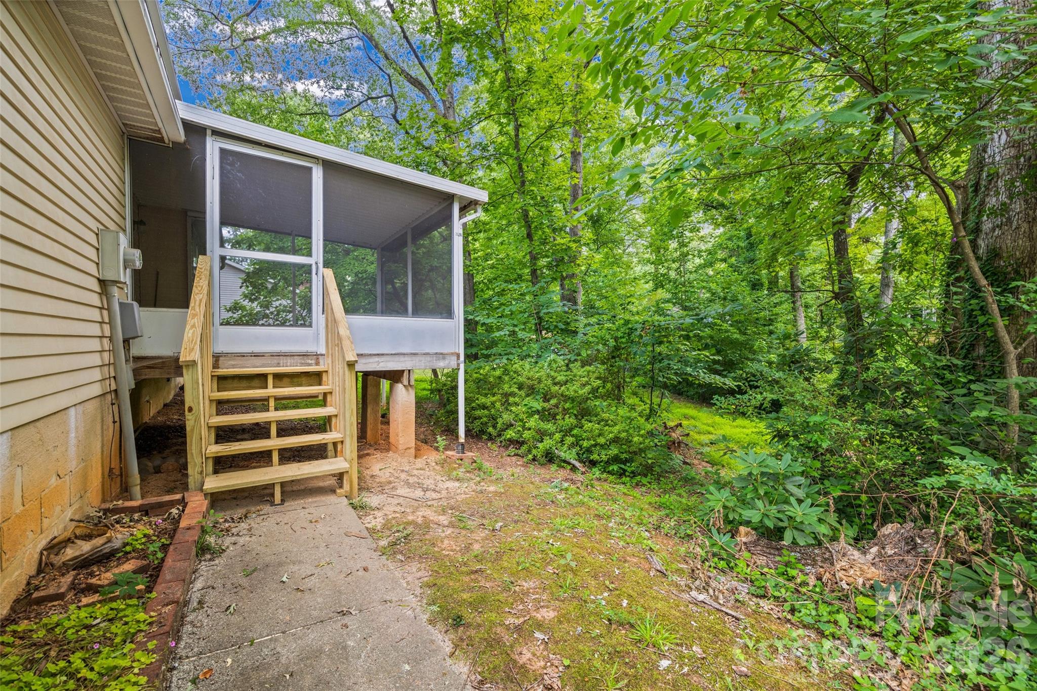 6632 Wagon Oak Road — Charlotte