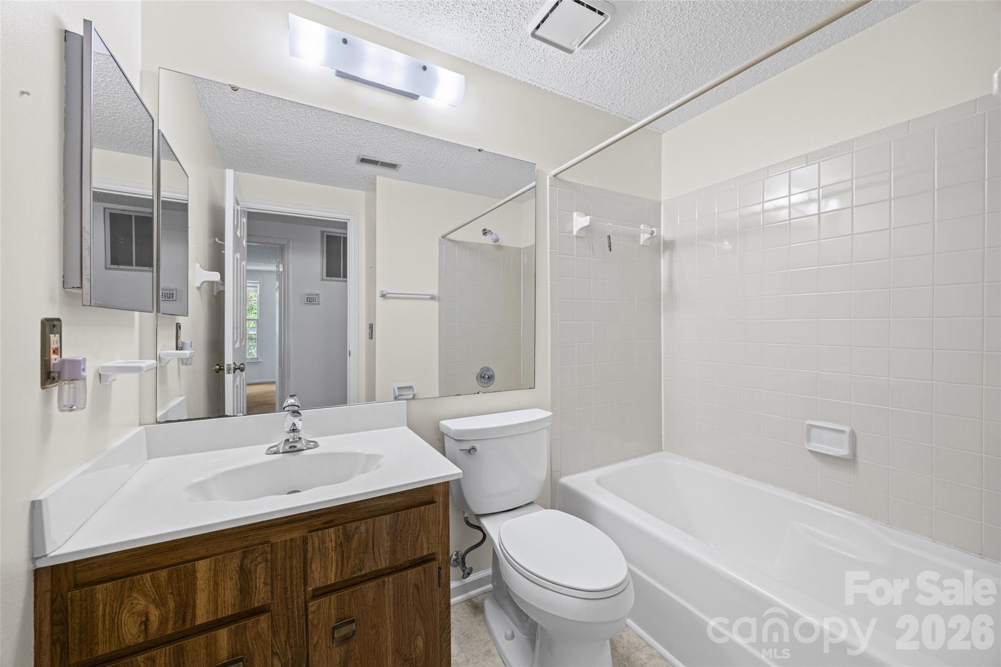 6632 Wagon Oak Road — Charlotte