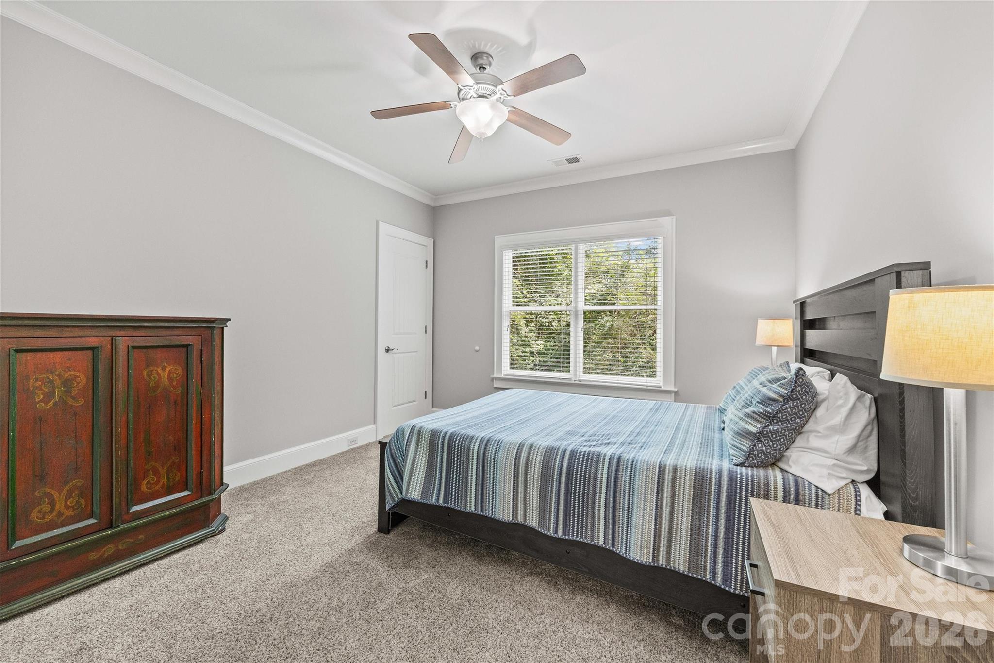 5080 Tioga Road — Clover