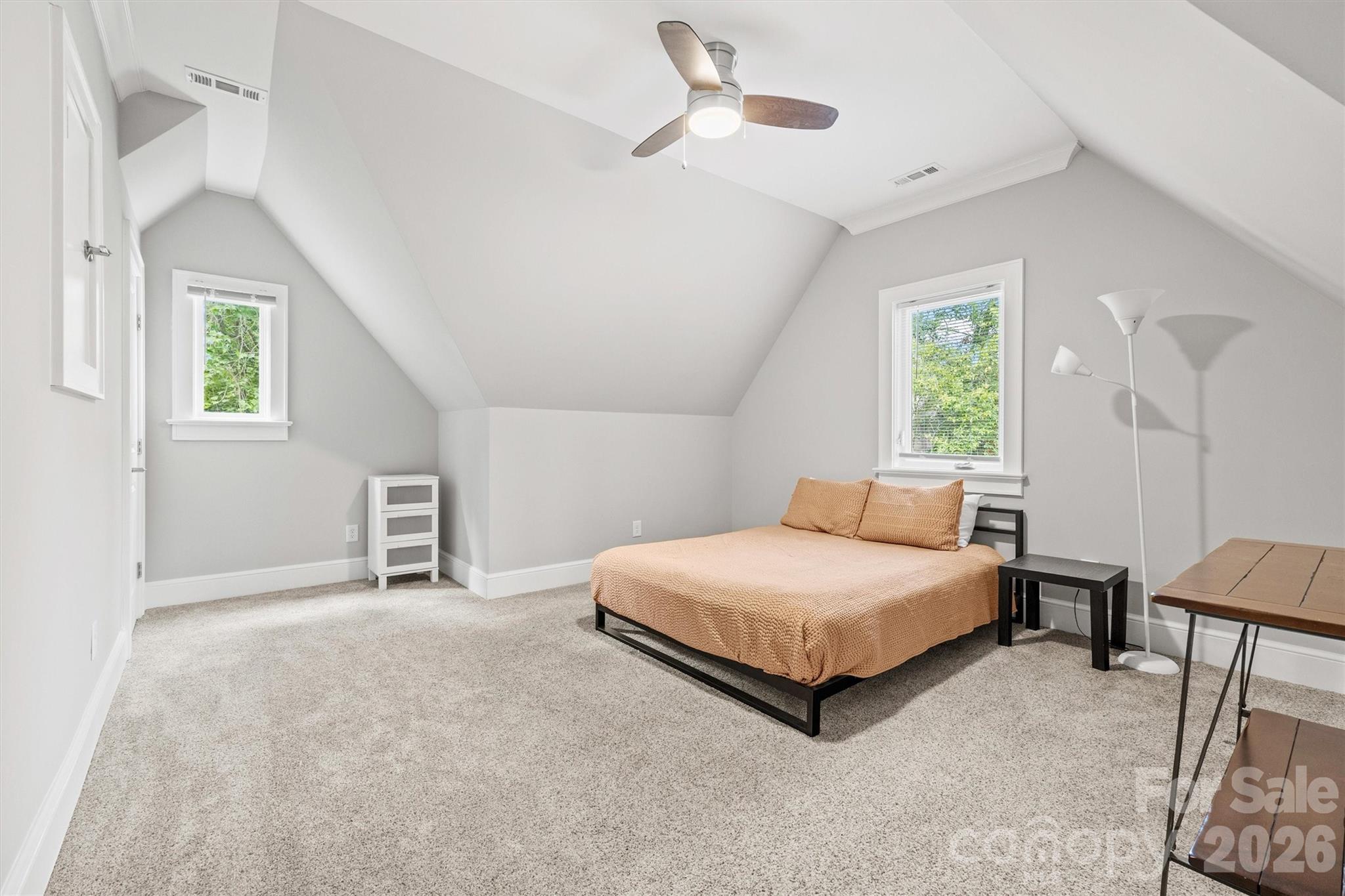 5080 Tioga Road — Clover