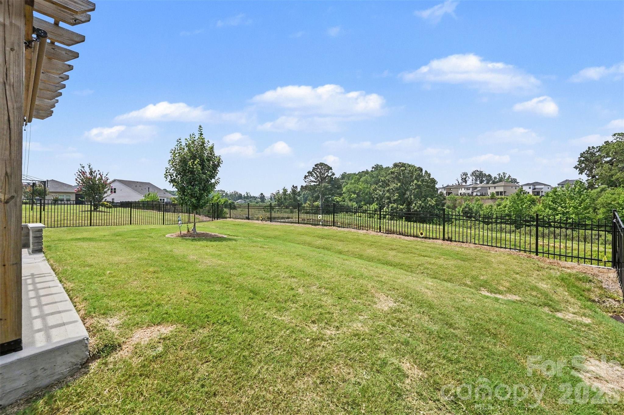 9330 Festival Way — Charlotte