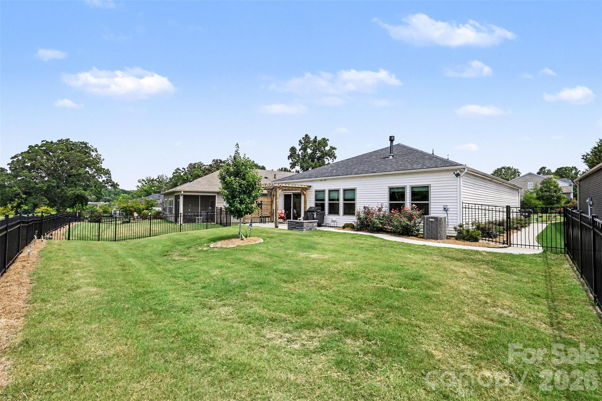 9330 Festival Way — Charlotte