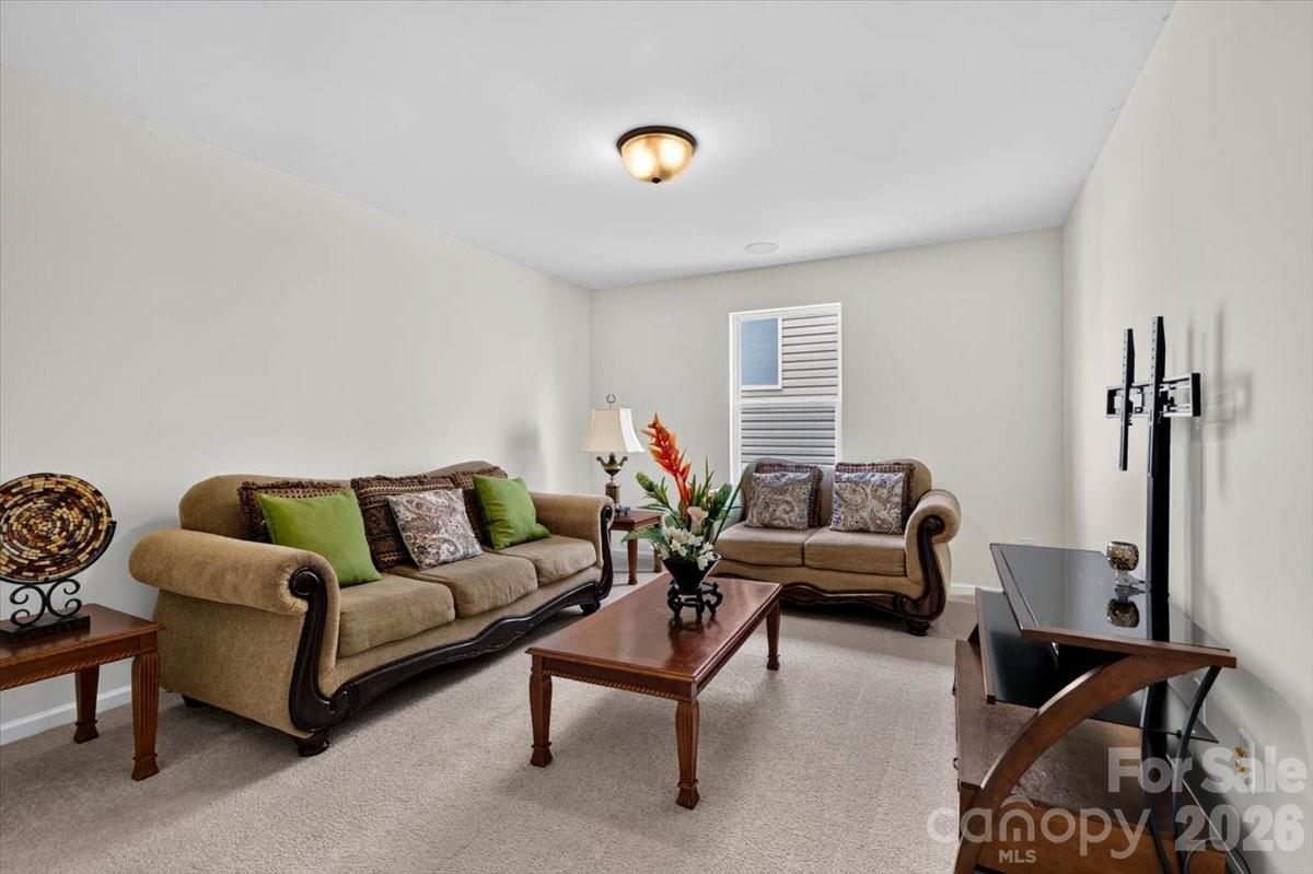 178 Fesperman Circle — Troutman