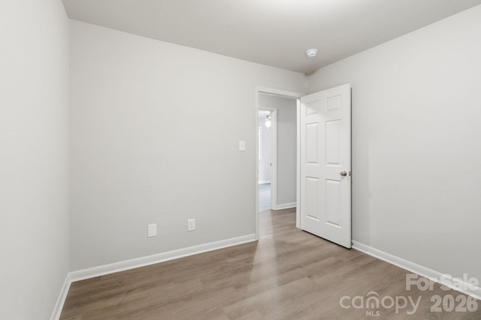2121 Longleaf Drive — Charlotte