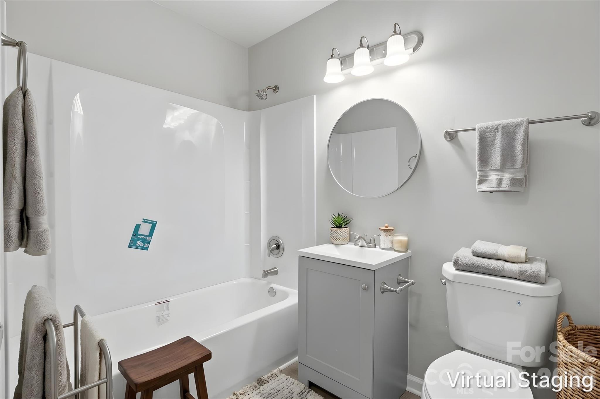 2121 Longleaf Drive — Charlotte