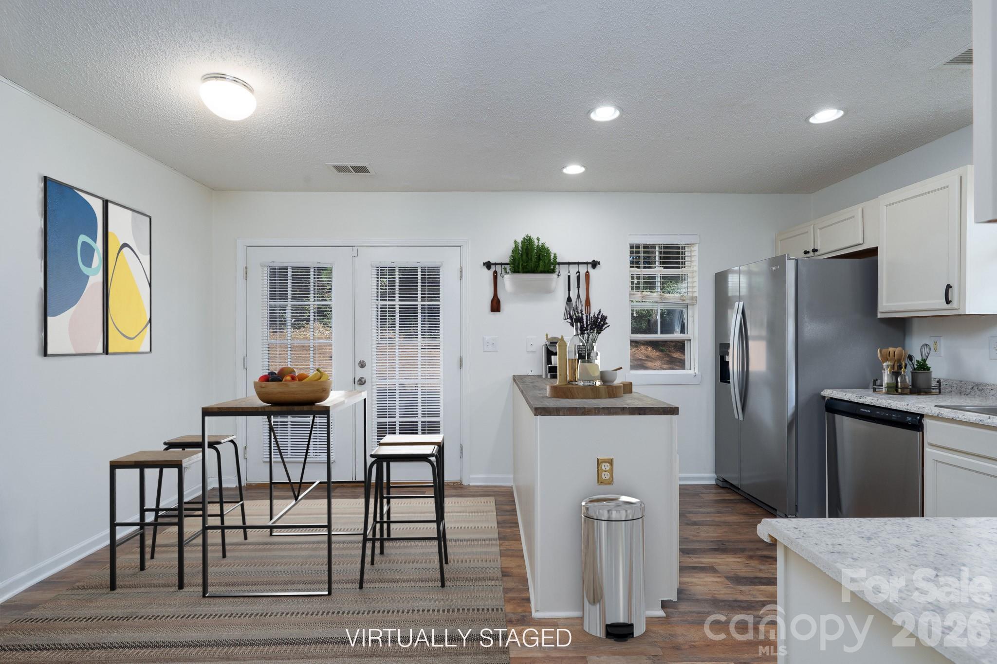 6491 Saint Bernard Way — Charlotte
