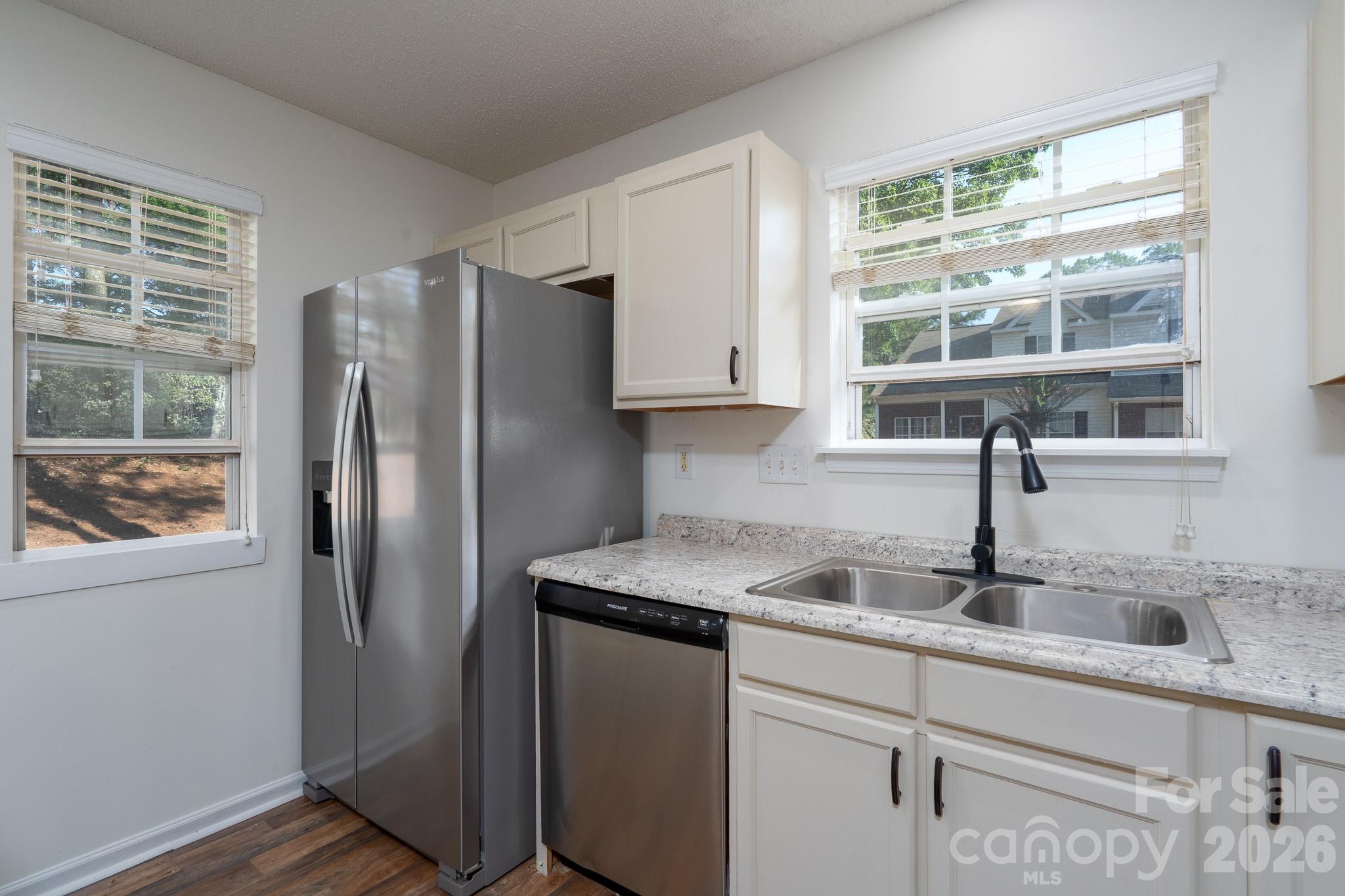6491 Saint Bernard Way — Charlotte