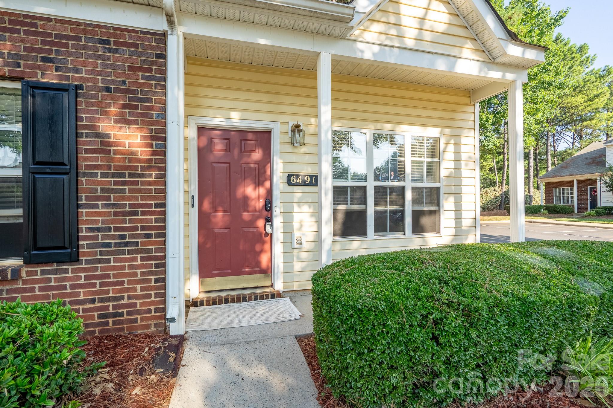 6491 Saint Bernard Way — Charlotte