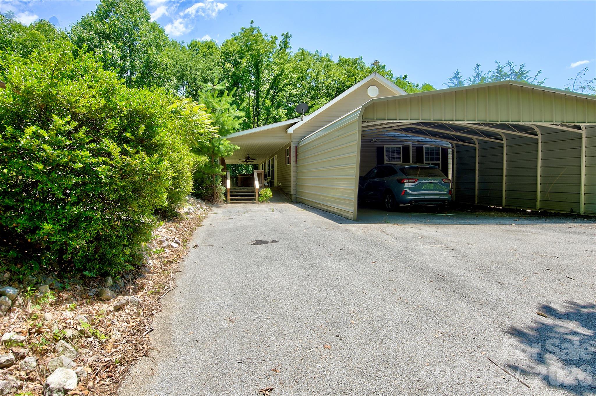 498 Broad Branch Road — Bakersville
