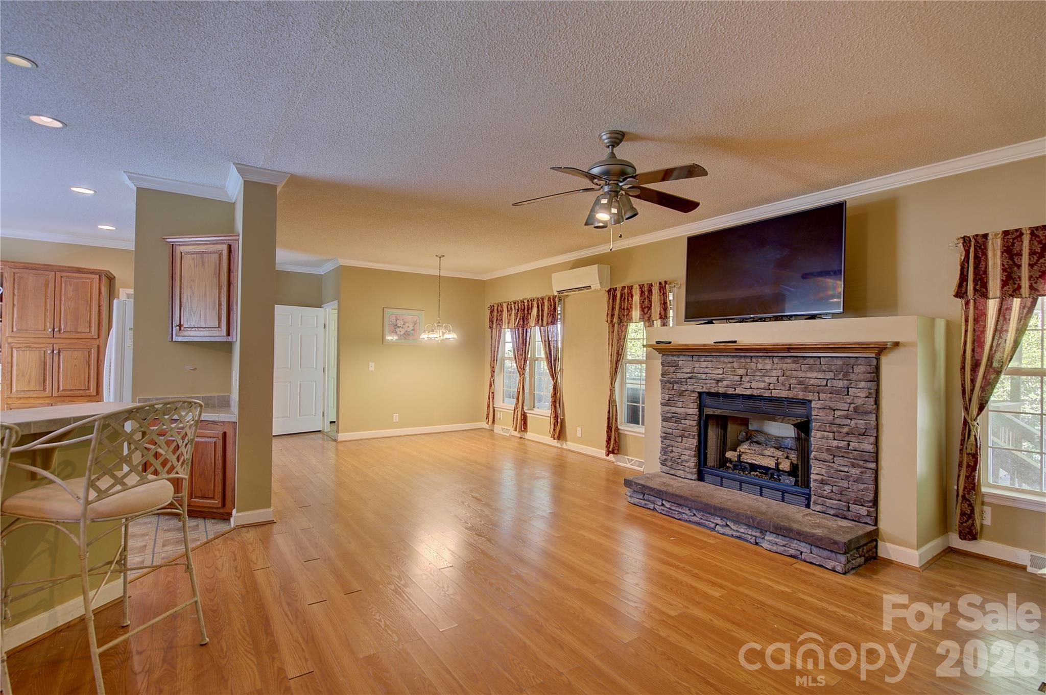 498 Broad Branch Road — Bakersville