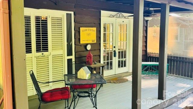 23 Leatherwood Lane — Hendersonville