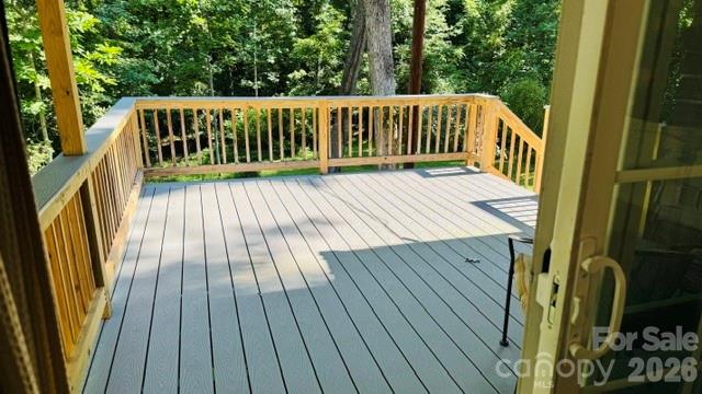 23 Leatherwood Lane — Hendersonville