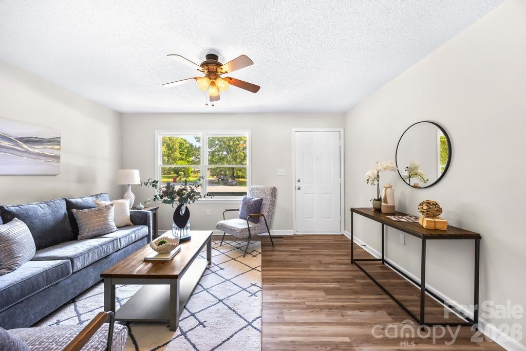910 Lyndsey Brooke Court — Lincolnton