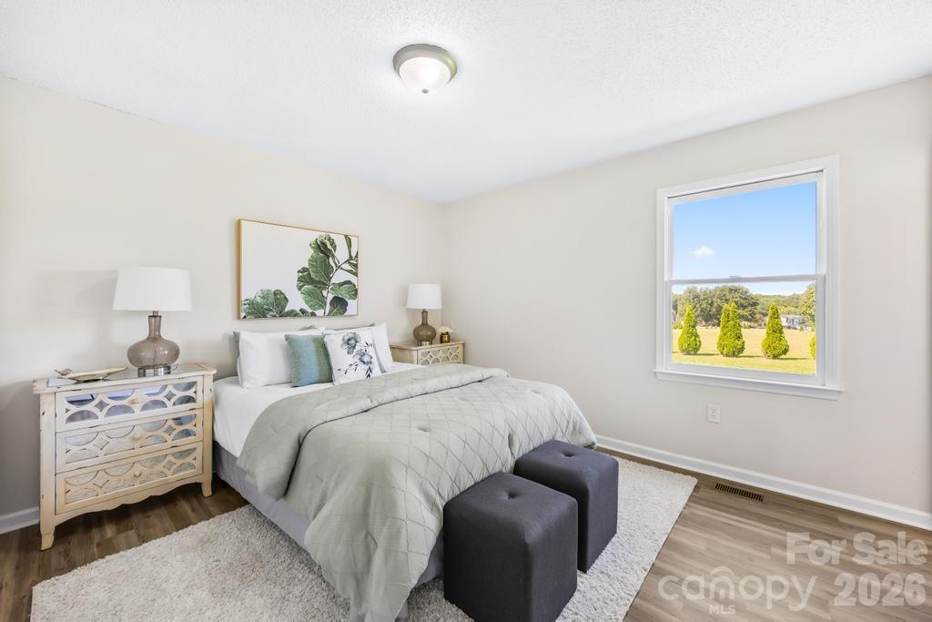 910 Lyndsey Brooke Court — Lincolnton