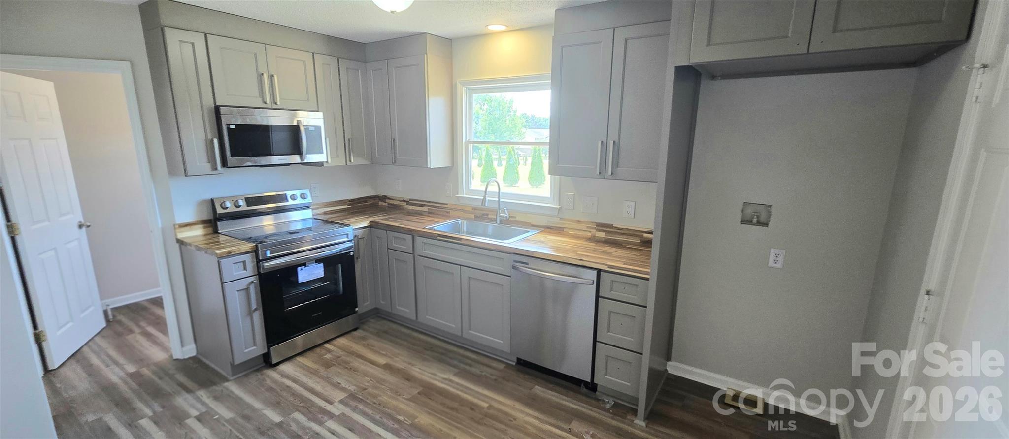 910 Lyndsey Brooke Court — Lincolnton
