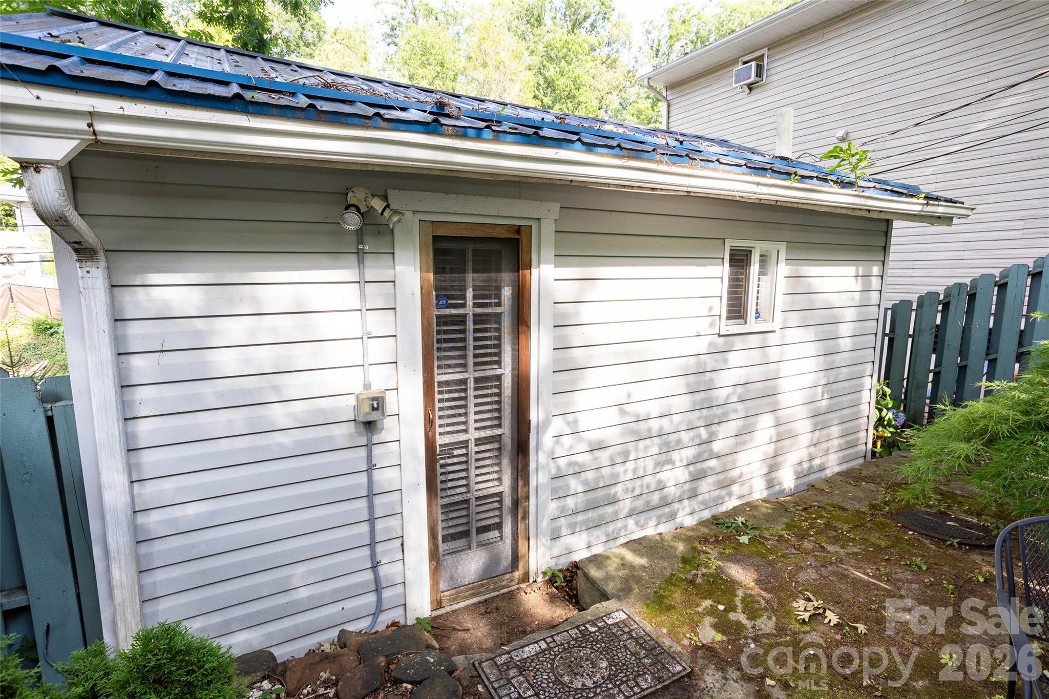 24 Rhododendron Drive — Asheville