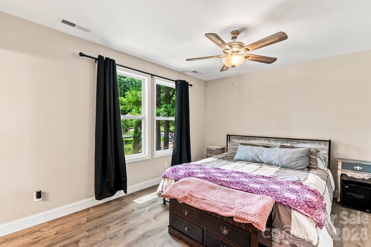 98 Dryid Hill Road — Swannanoa