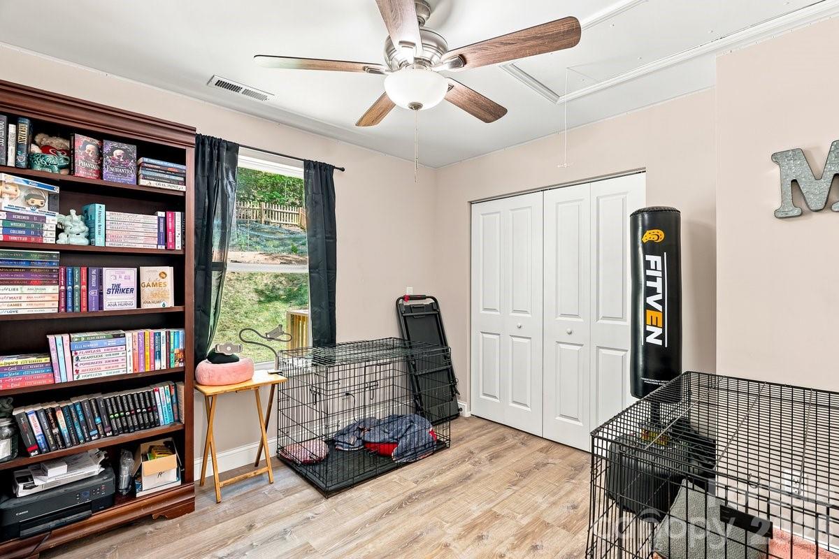 98 Dryid Hill Road — Swannanoa