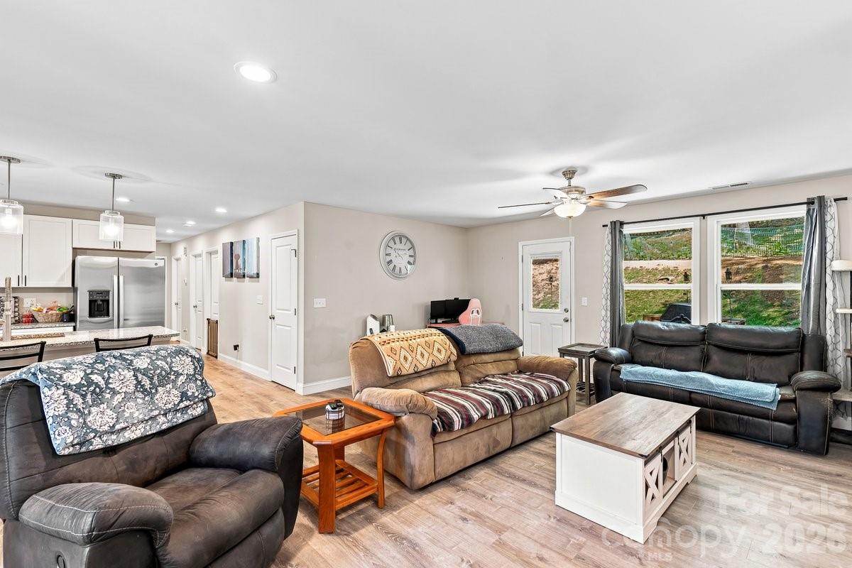 98 Dryid Hill Road — Swannanoa