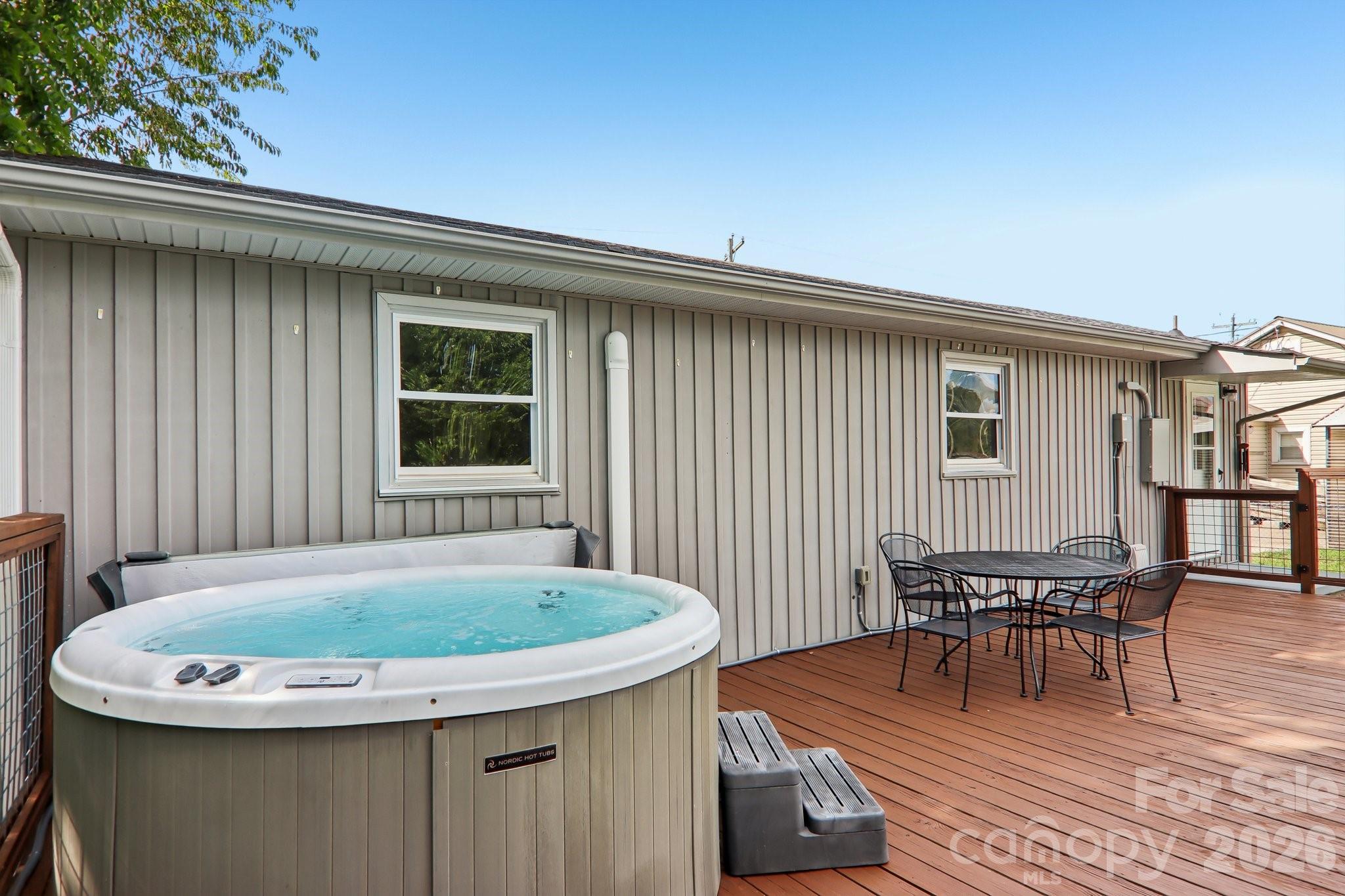 363 Killian Street — Waynesville
