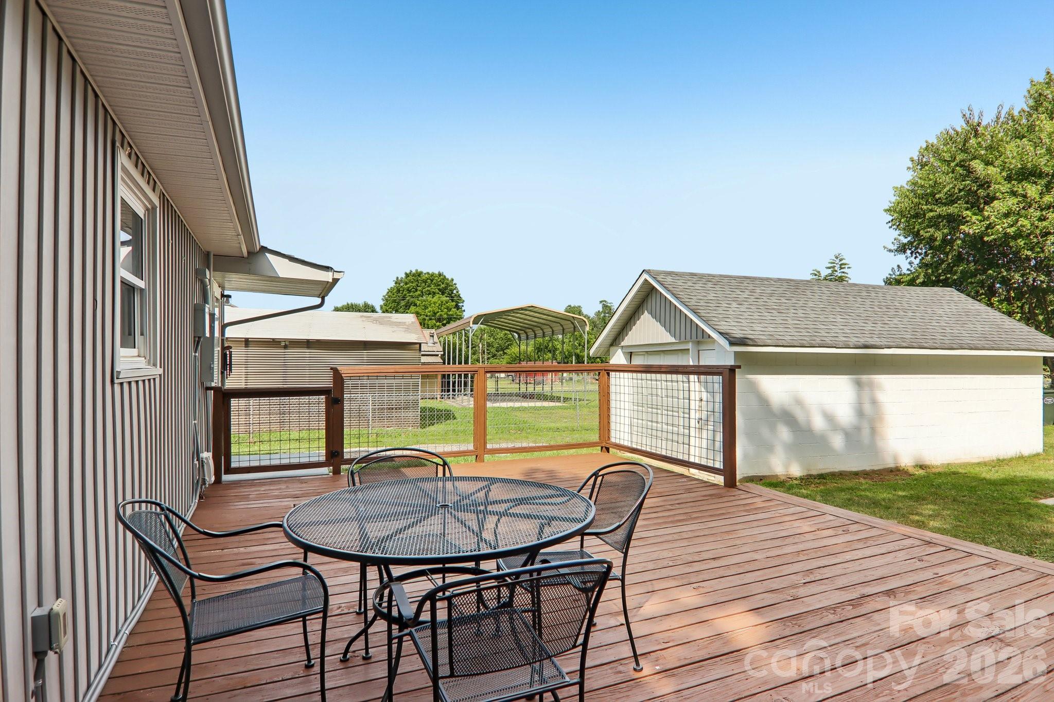 363 Killian Street — Waynesville
