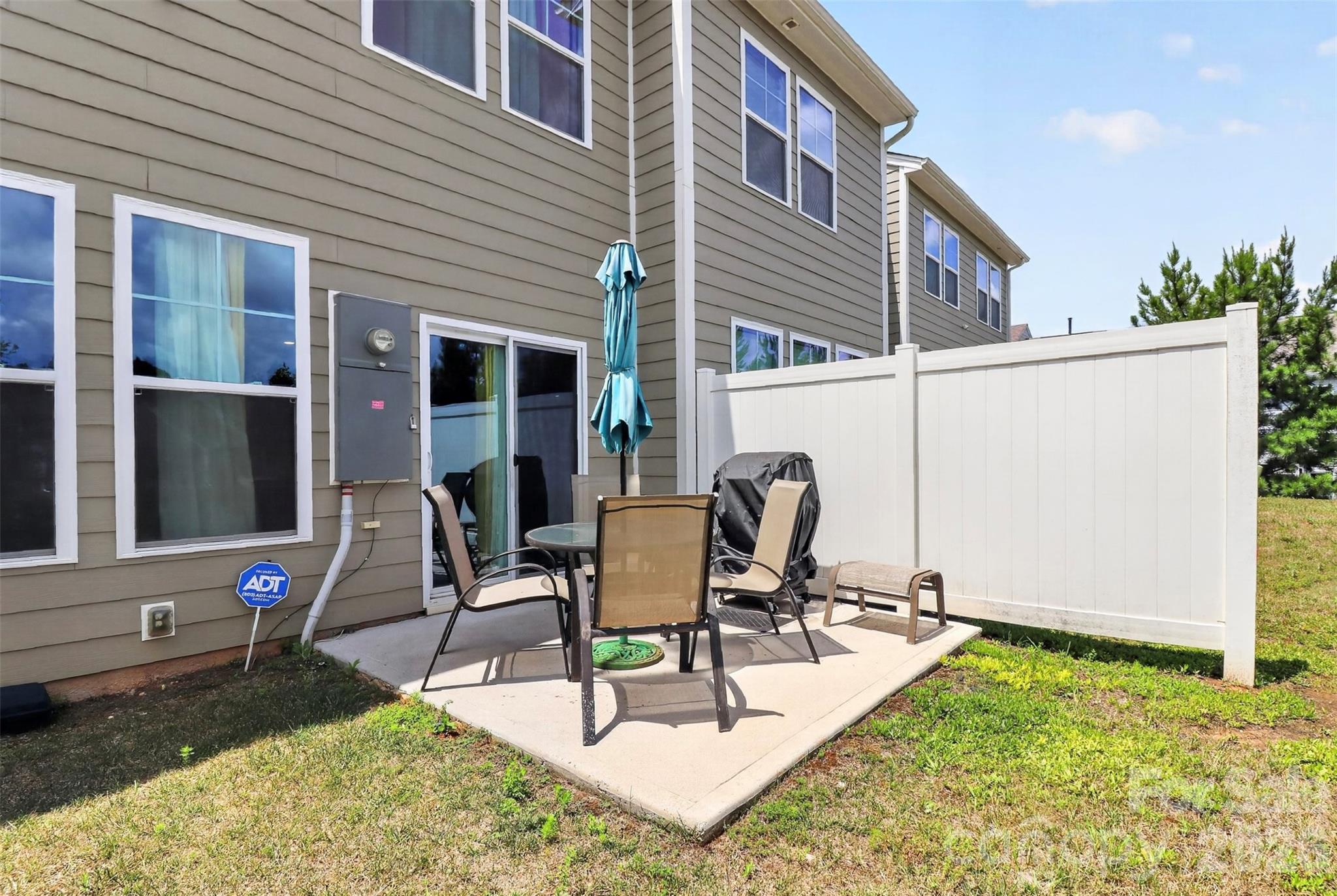 1019 Chicory Trace — Clover