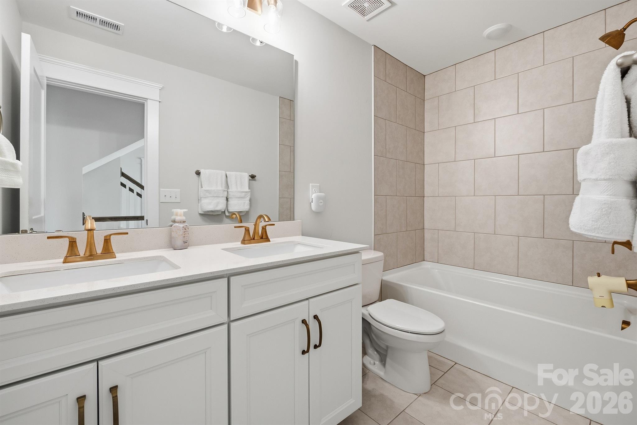 13223 Fiore Place — Huntersville