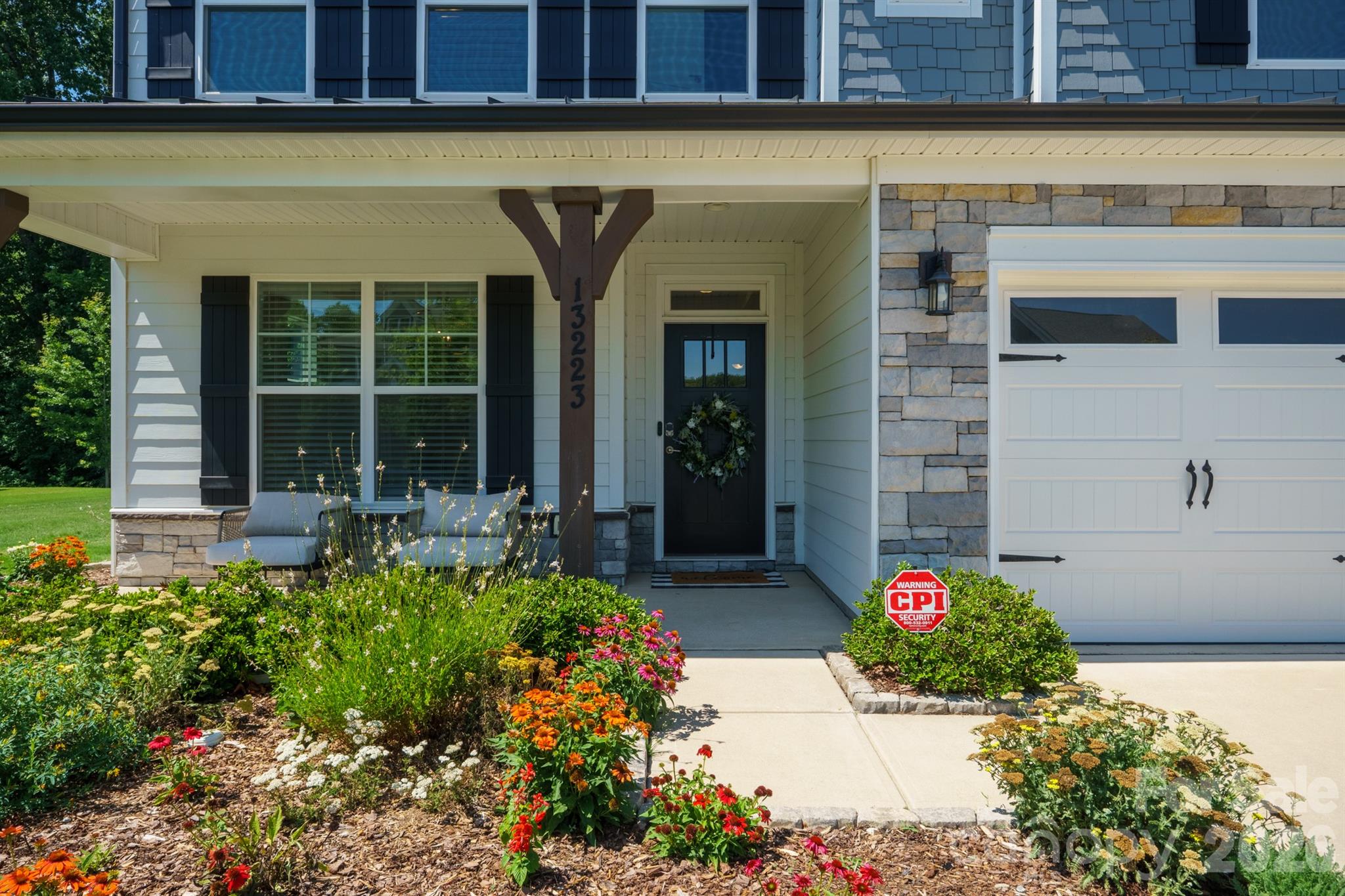 13223 Fiore Place — Huntersville