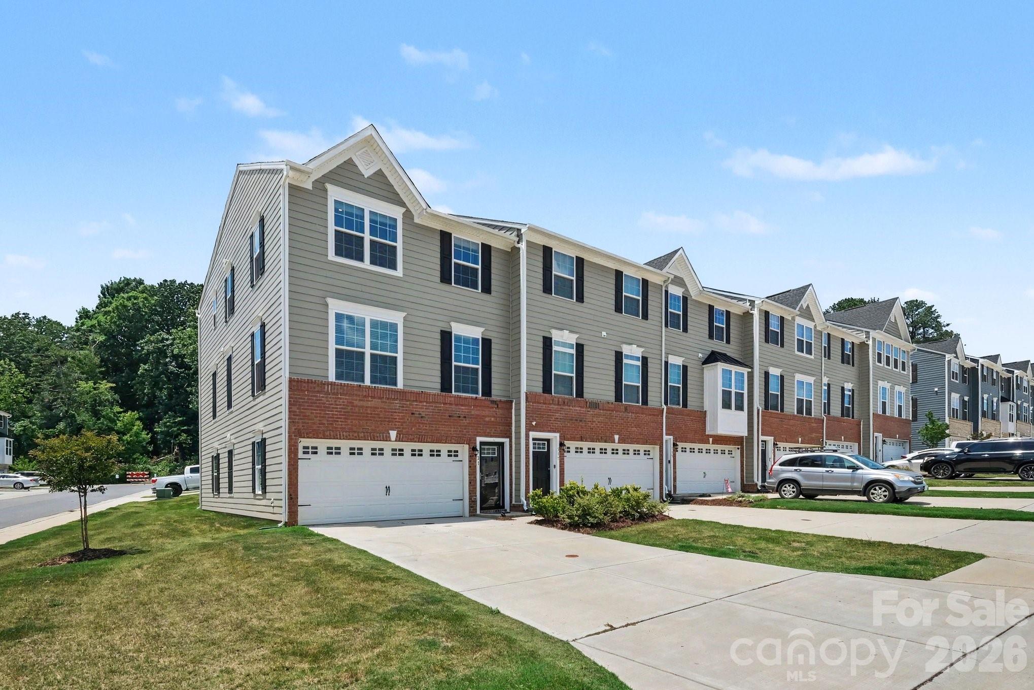 521 Moondance Drive — Gastonia