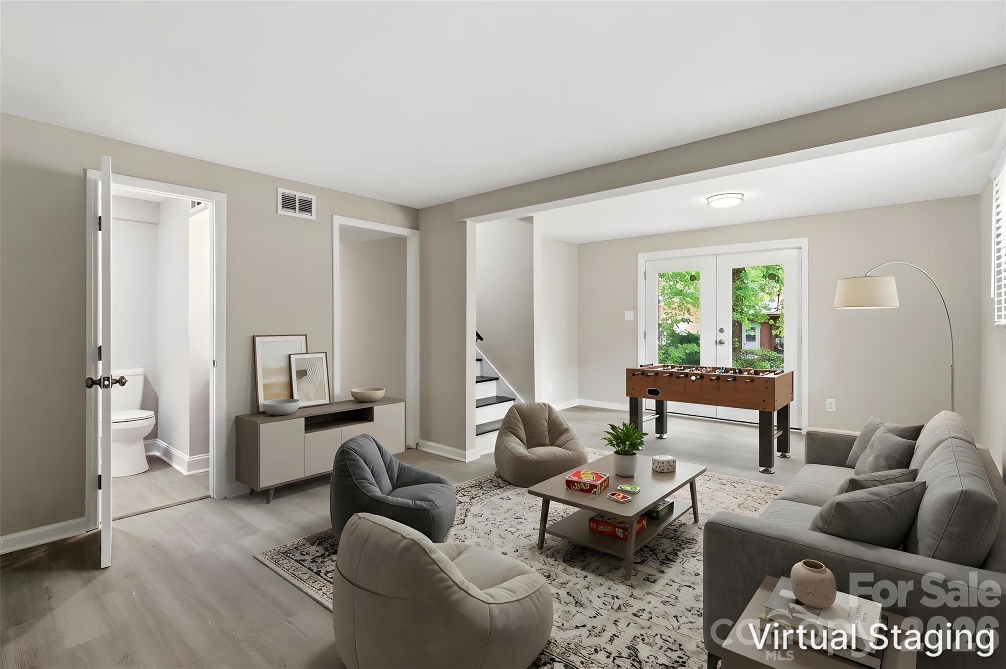 361 Sleepy Hollow Road — Charlotte
