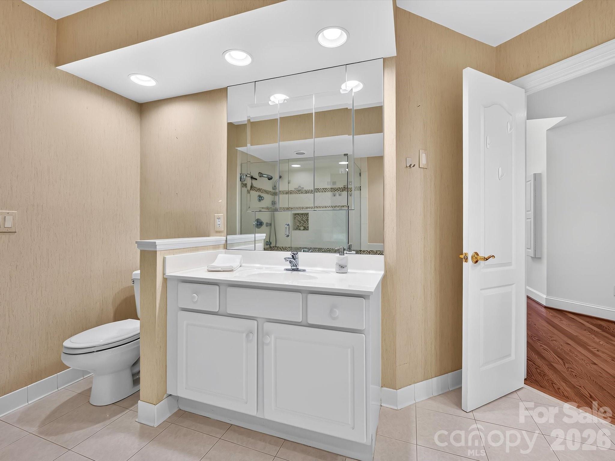 5719 Ballinard Lane — Charlotte