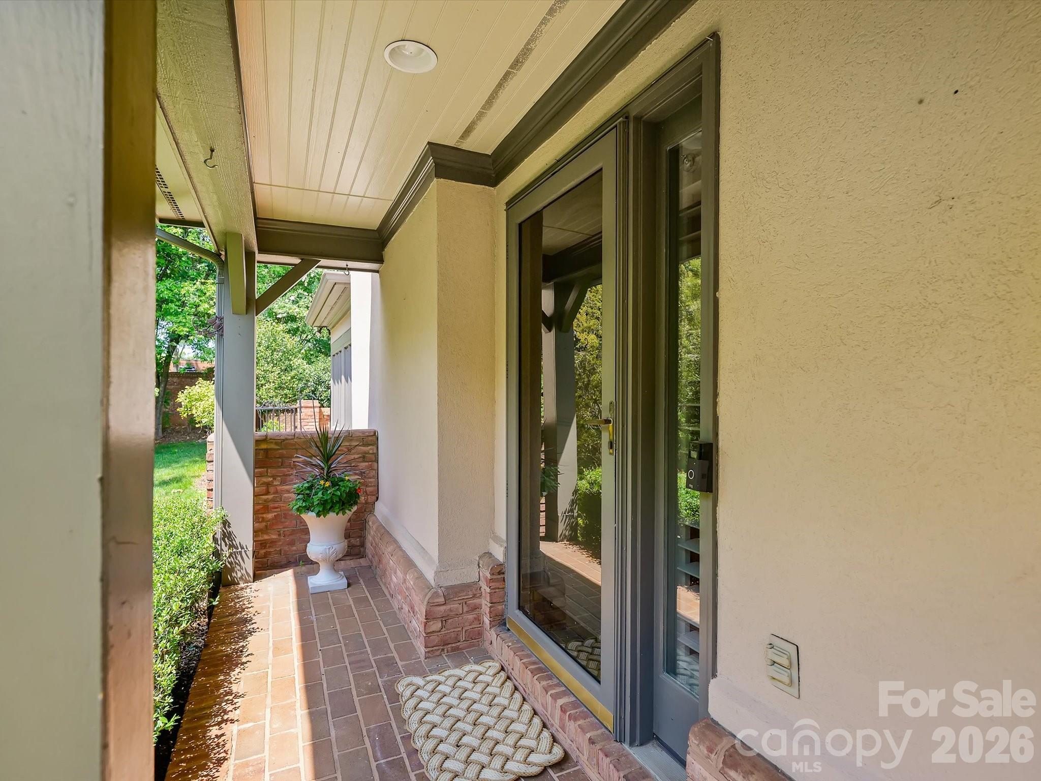 5719 Ballinard Lane — Charlotte