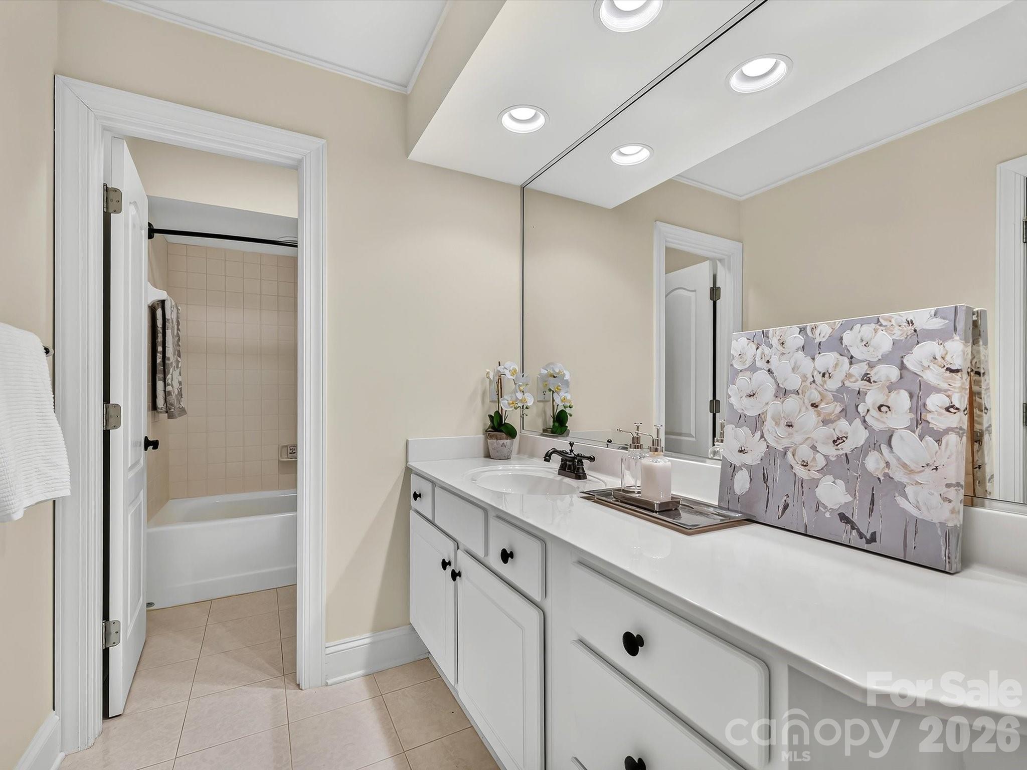 5719 Ballinard Lane — Charlotte
