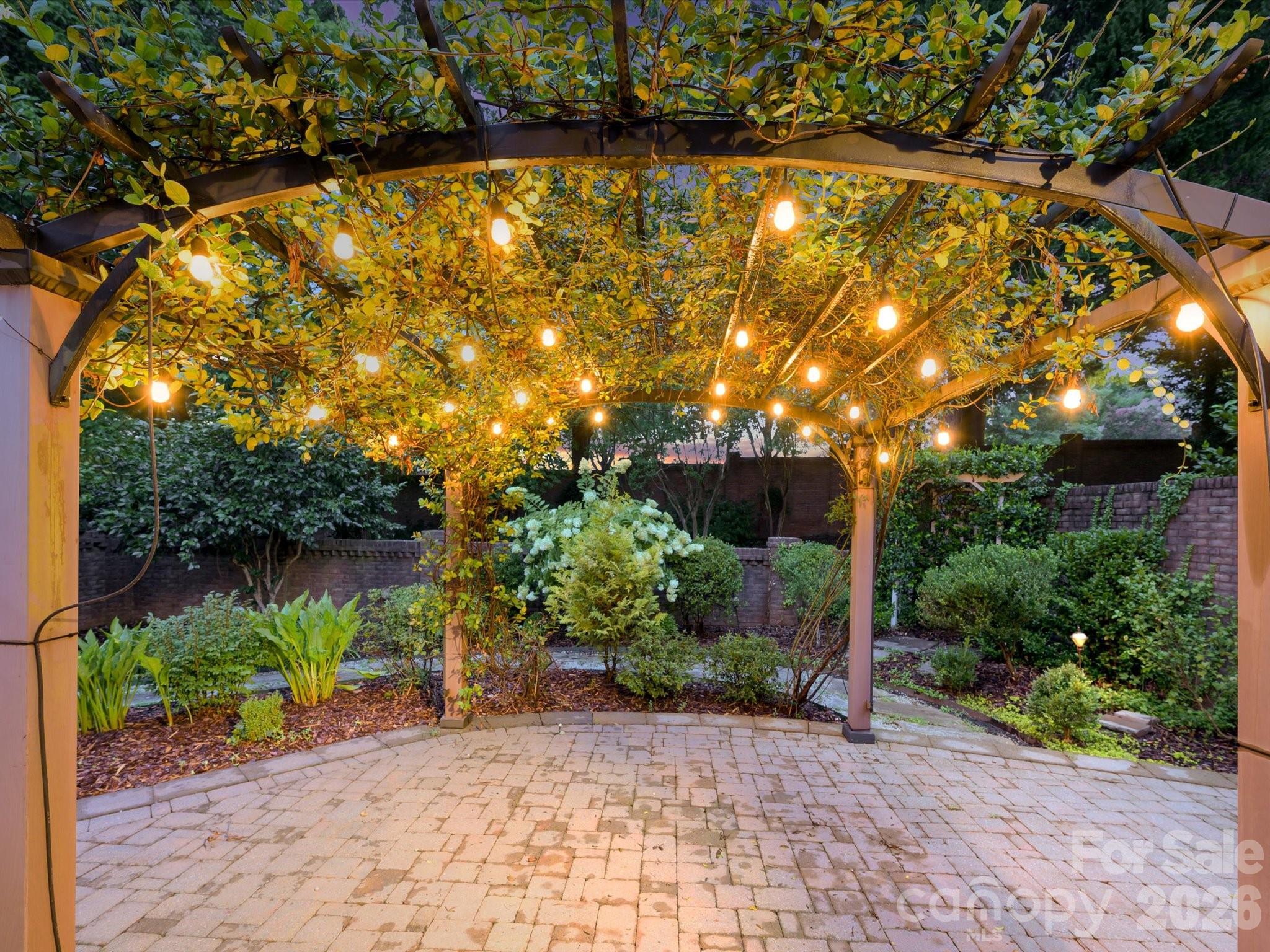 5719 Ballinard Lane — Charlotte