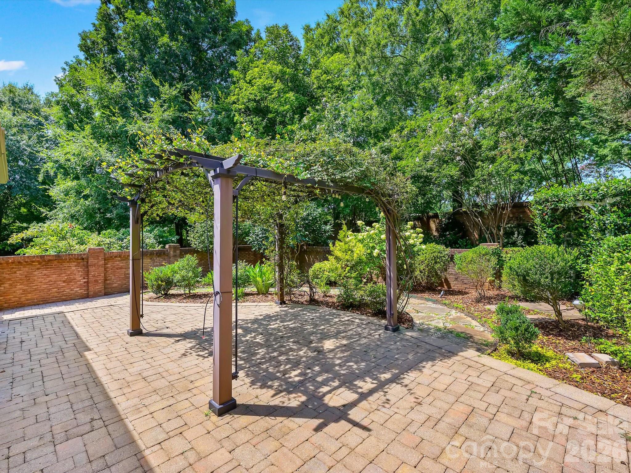 5719 Ballinard Lane — Charlotte