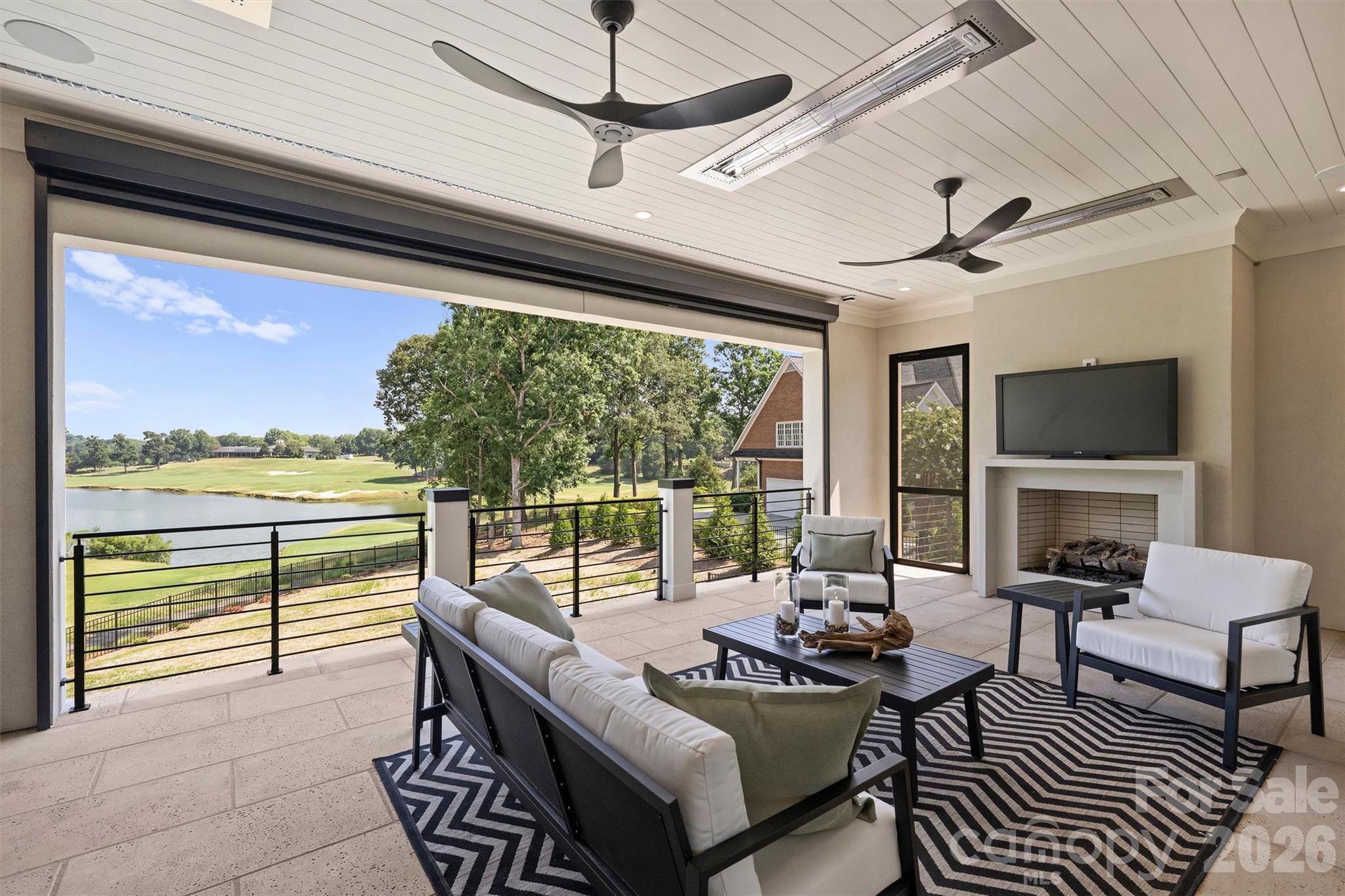 4816 Kelly Woods Lane — Charlotte
