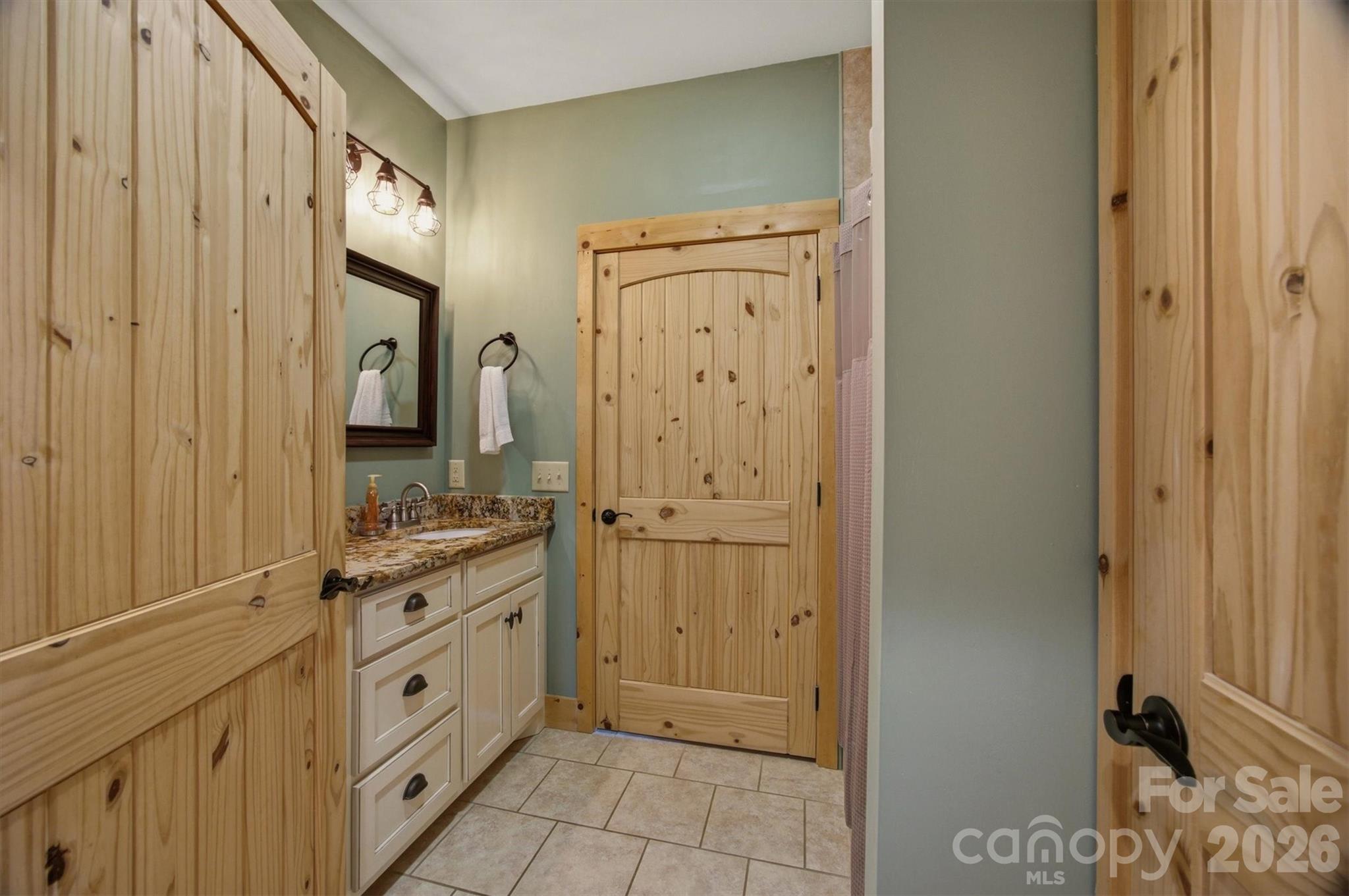 2040 Shannon Drive — Morganton