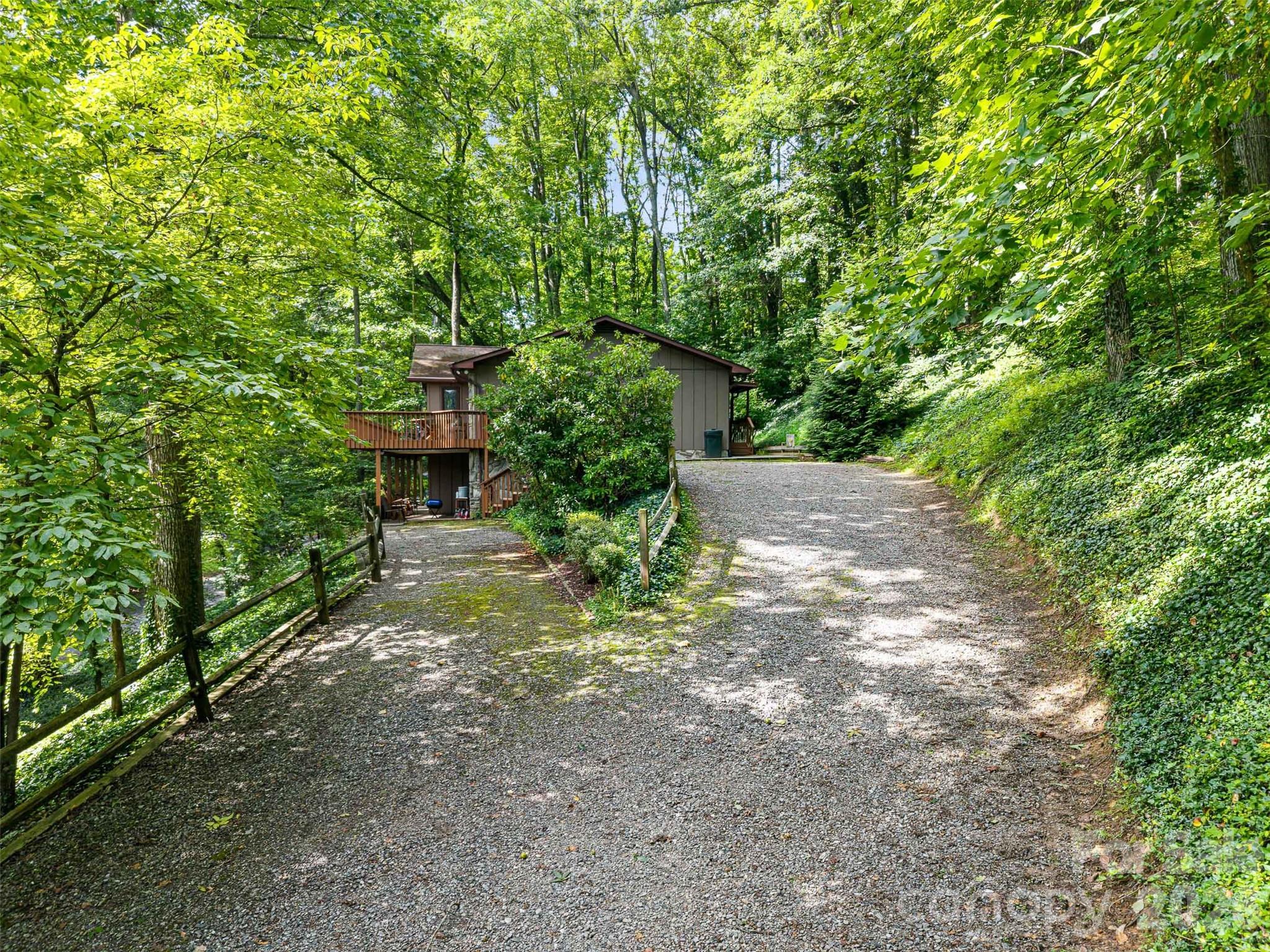 25 Anne Street — Lake Junaluska