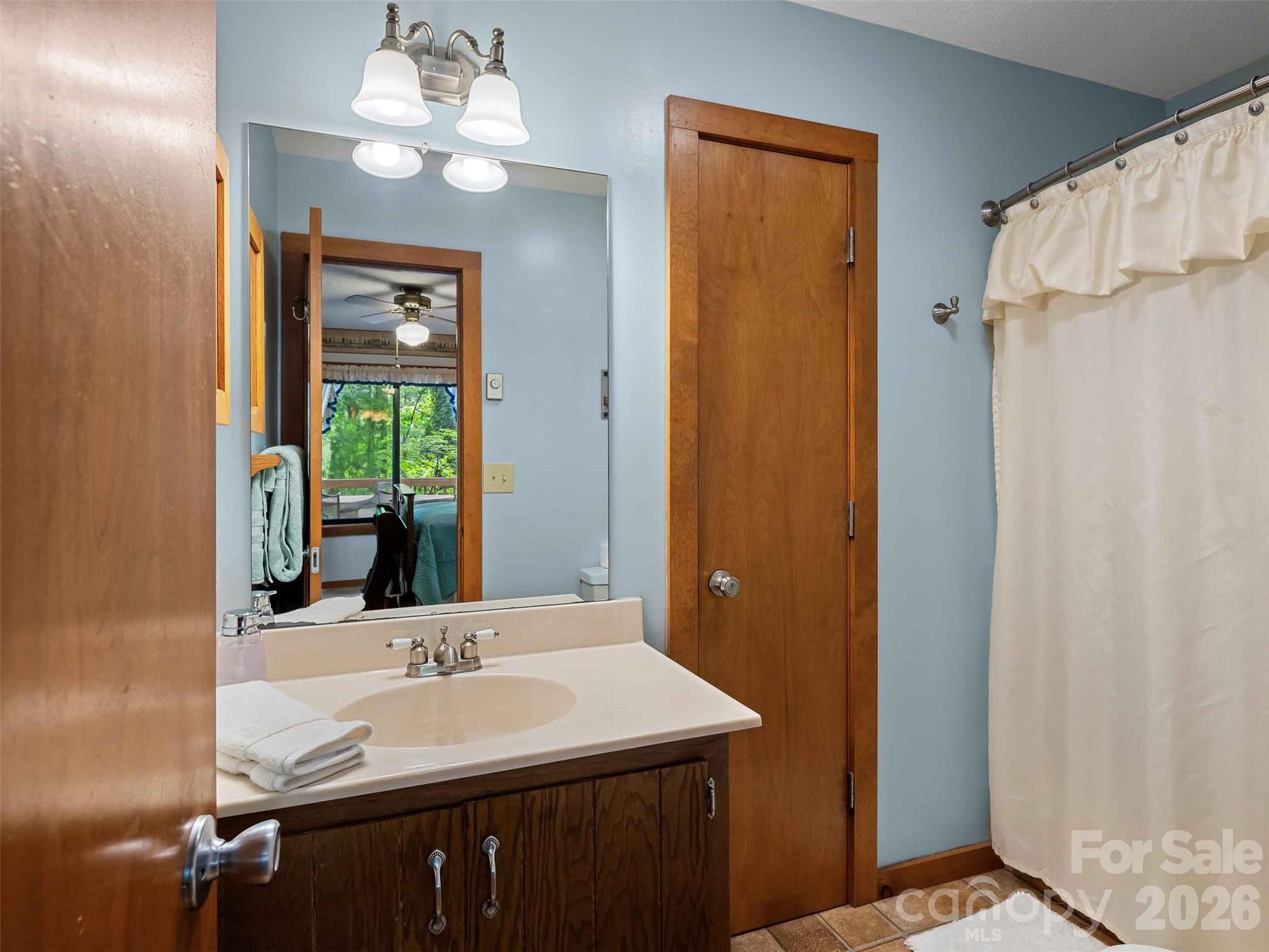 25 Anne Street — Lake Junaluska