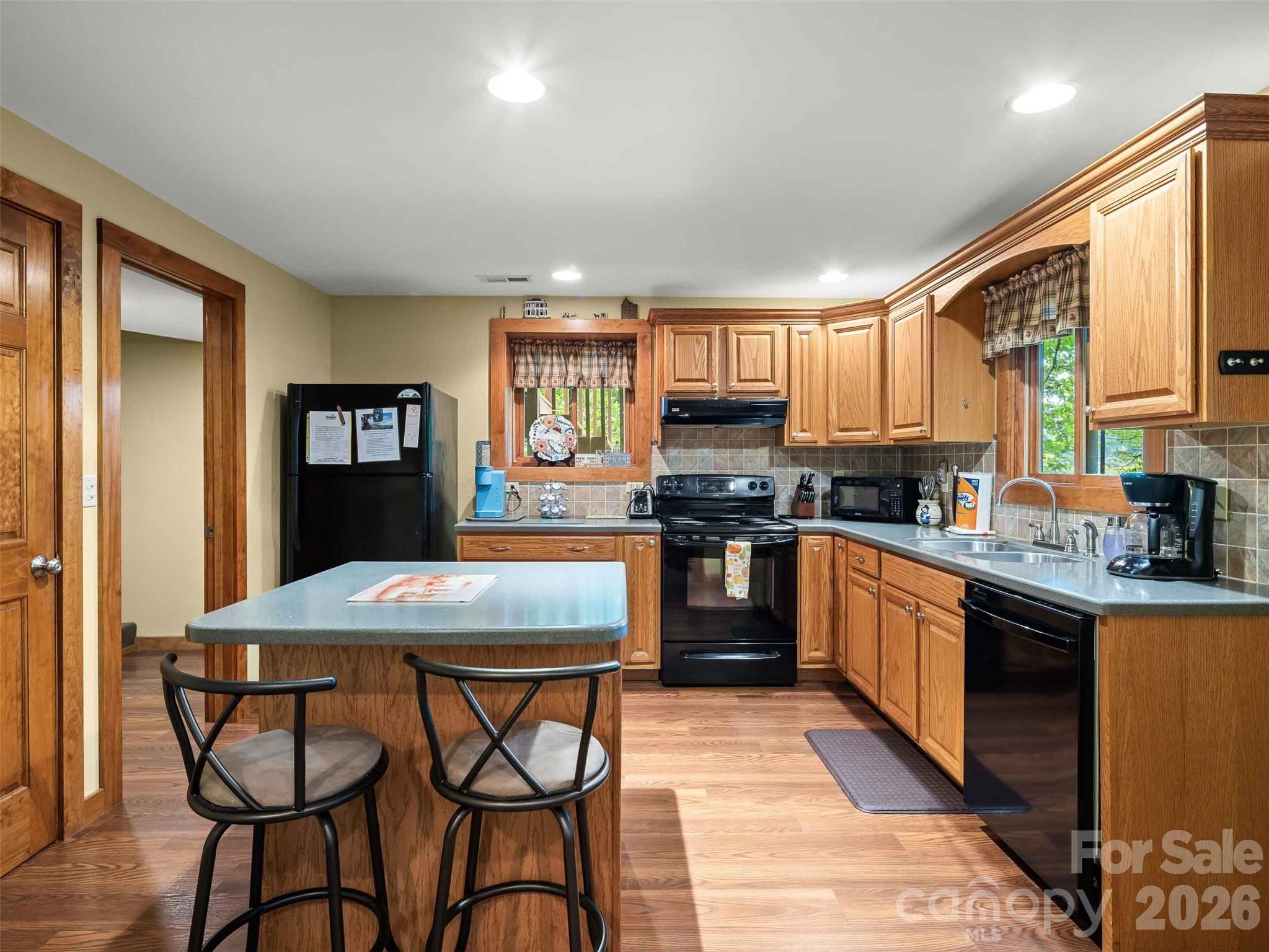 25 Anne Street — Lake Junaluska