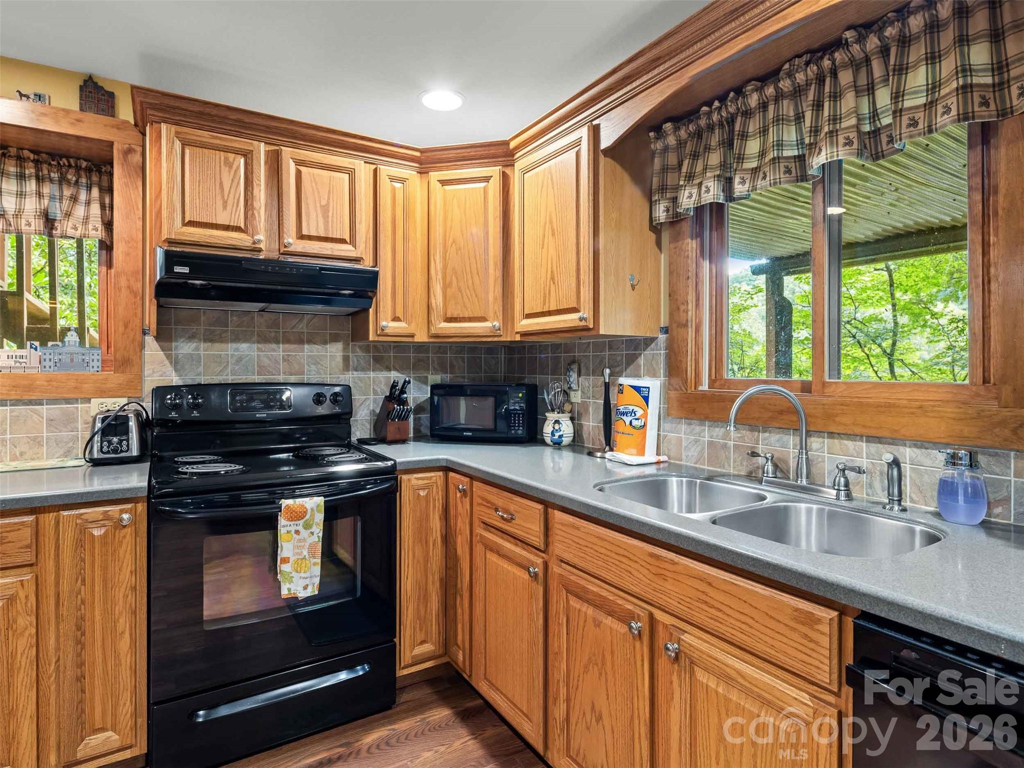 25 Anne Street — Lake Junaluska