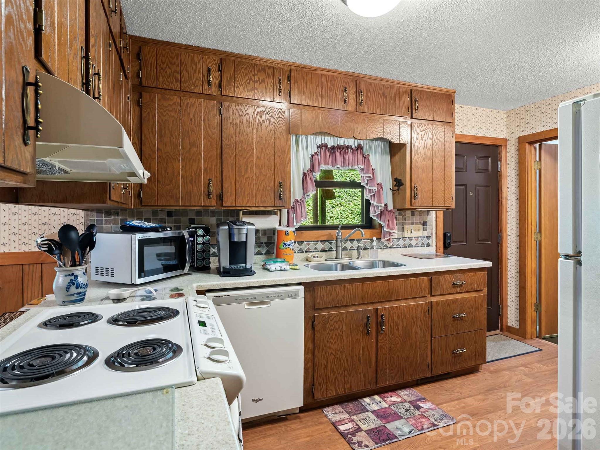 25 Anne Street — Lake Junaluska
