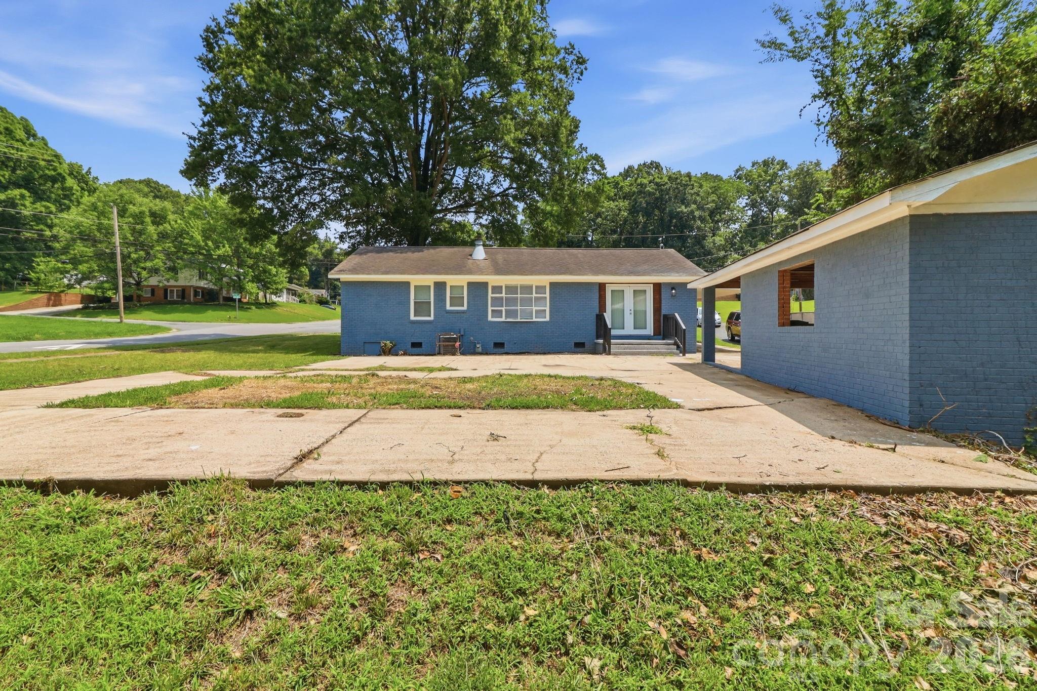 4800 Westridge Drive — Charlotte