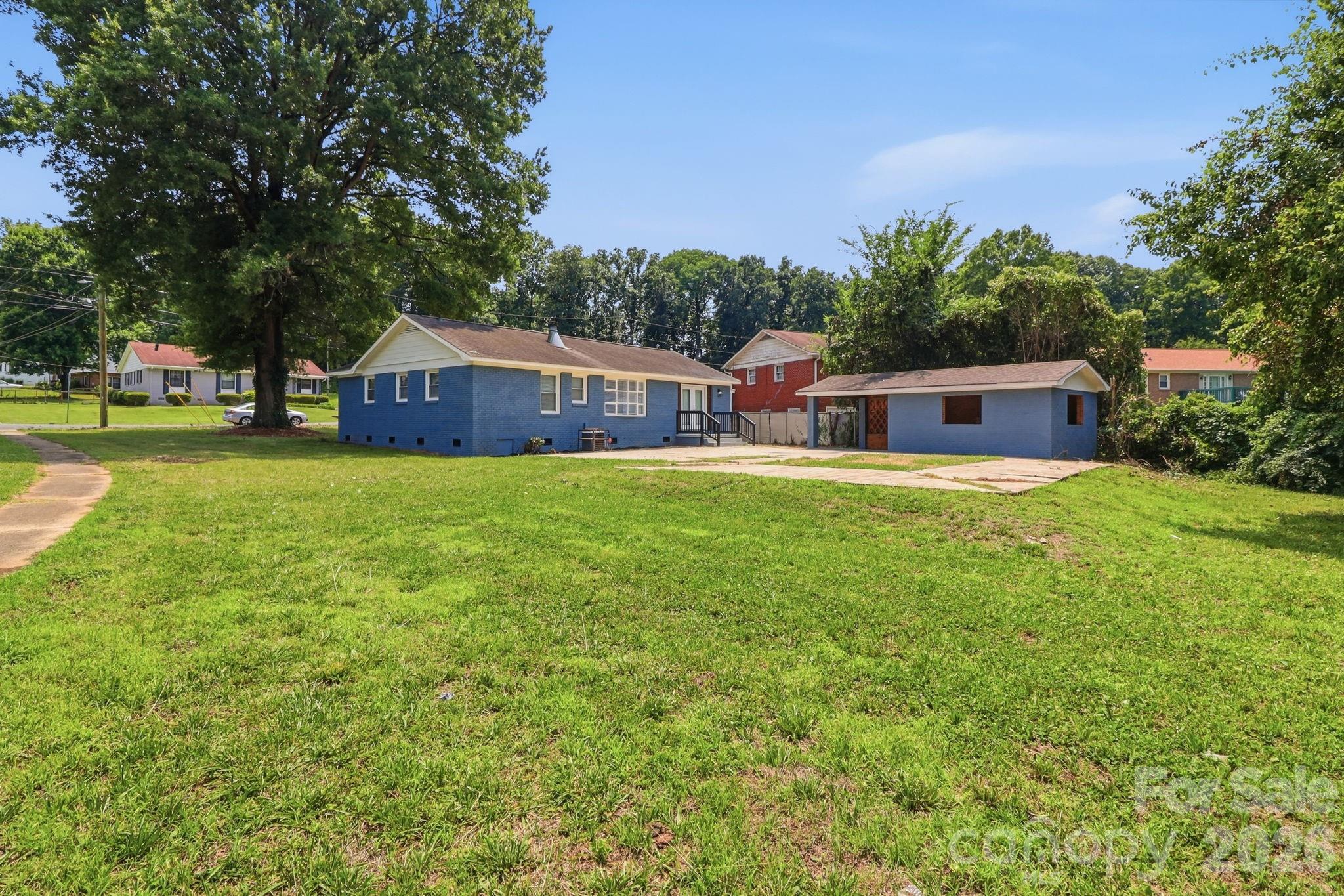 4800 Westridge Drive — Charlotte